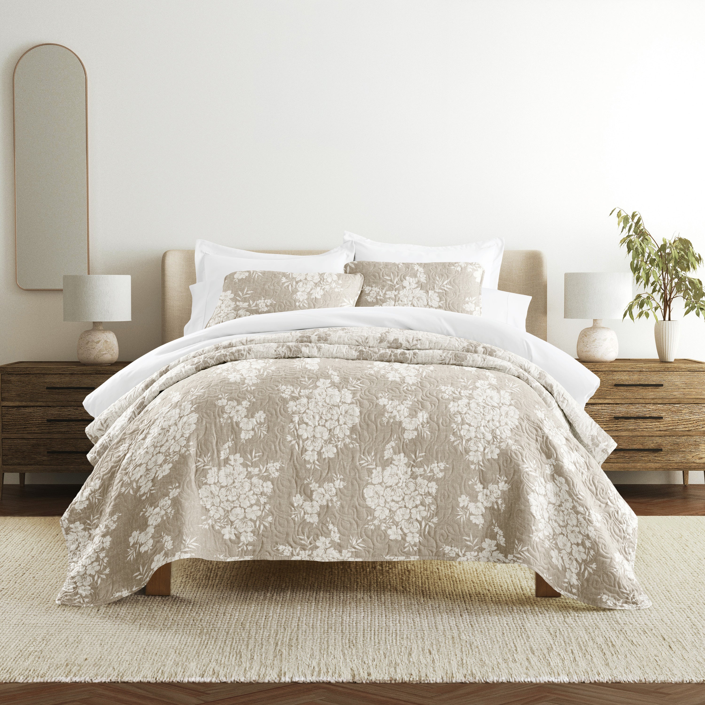 Distressed Bouquet Patterned Quilted Coverlet Set