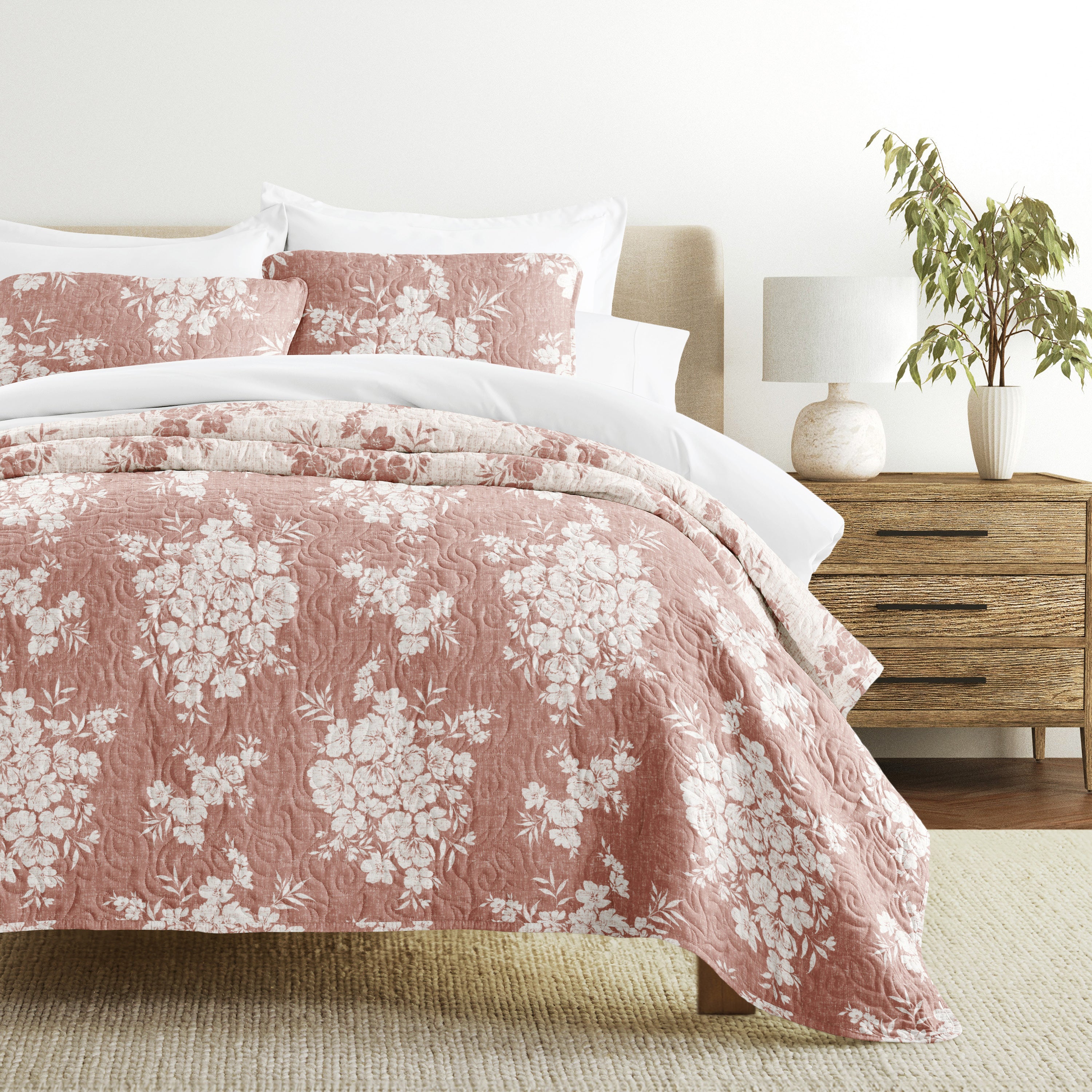 Distressed Bouquet Patterned Quilted Coverlet Set
