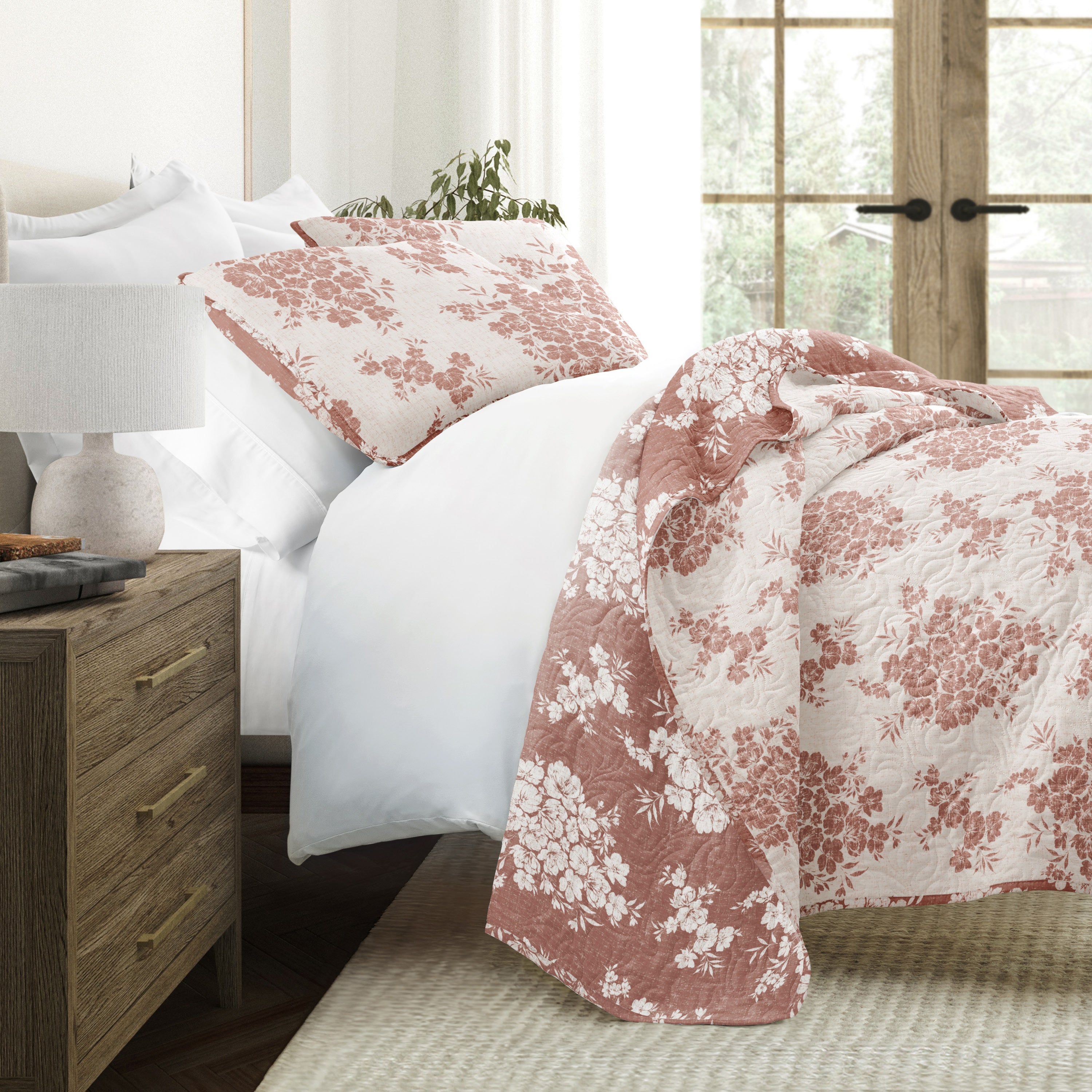 Distressed Bouquet Patterned Quilted Coverlet Set