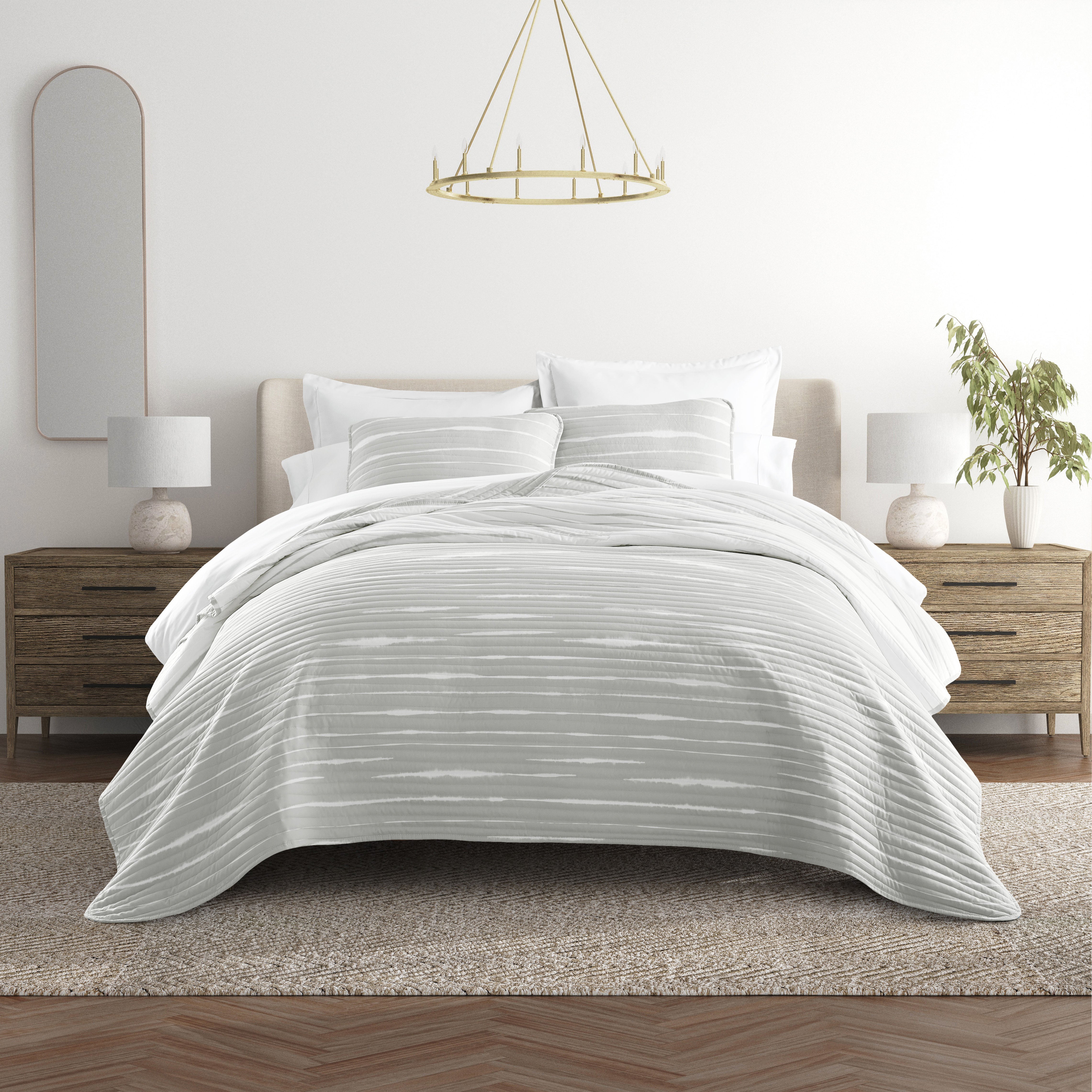 Horizon Patterned Reversible Quilted Coverlet Set