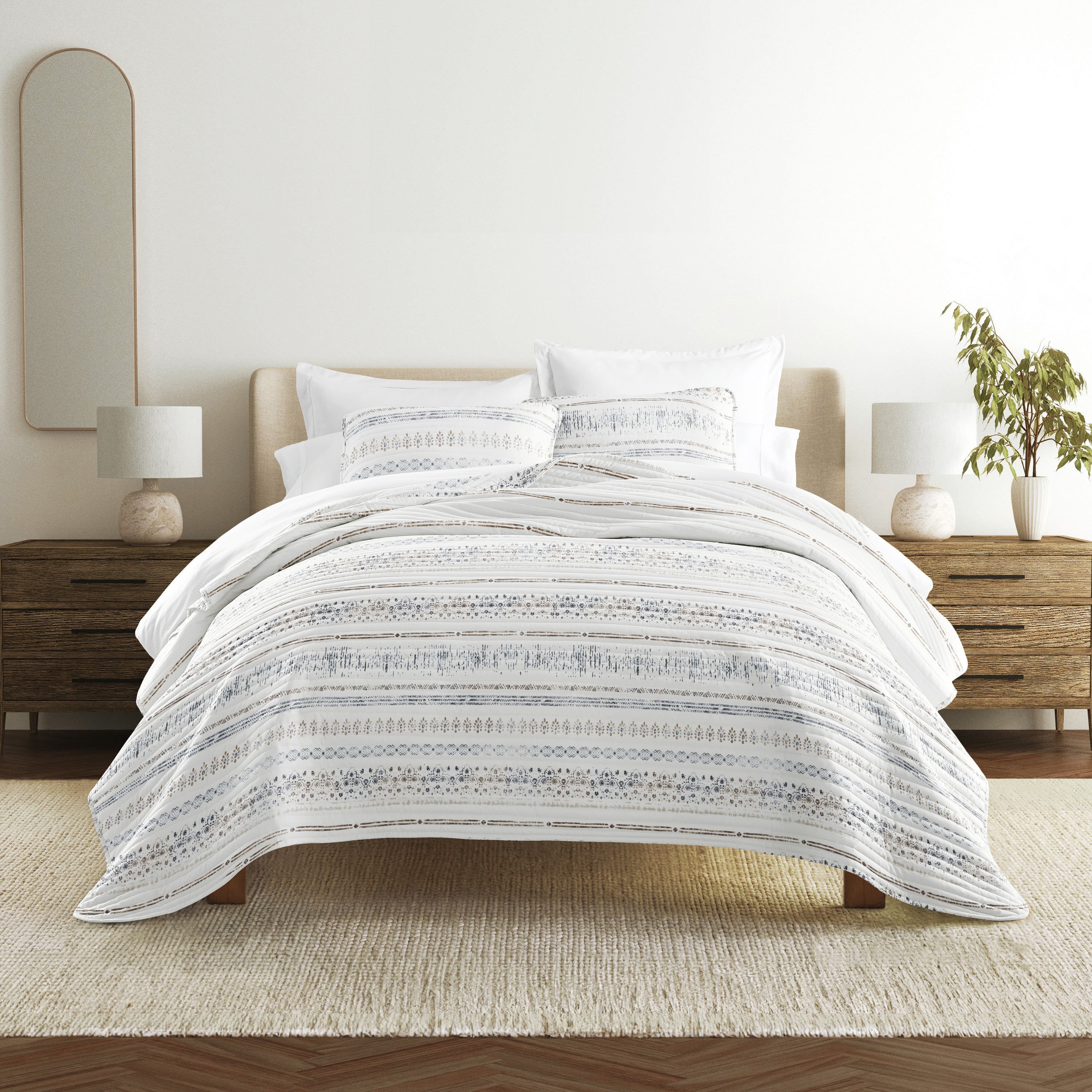 Relic Stripe Patterned Quilted Coverlet Set
