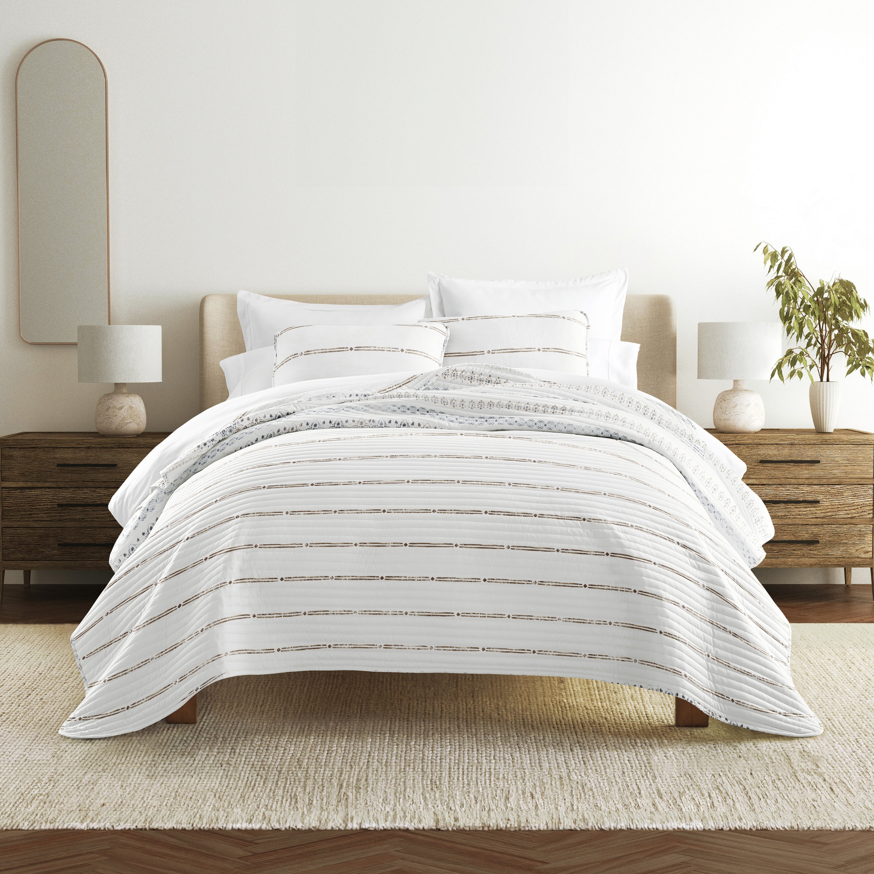 Relic Stripe Patterned Quilted Coverlet Set