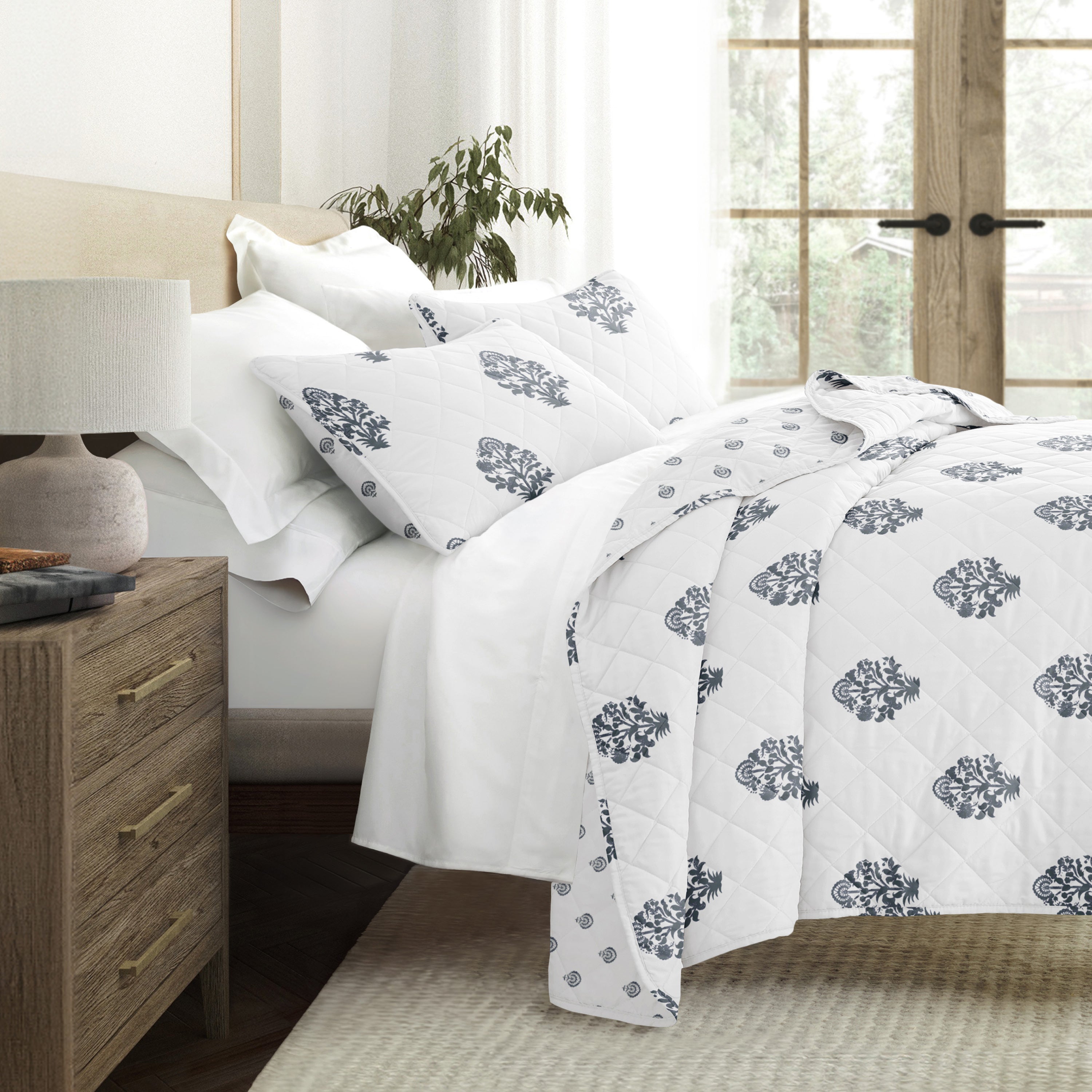 Stamped Bloom Patterned Quilted Coverlet Set