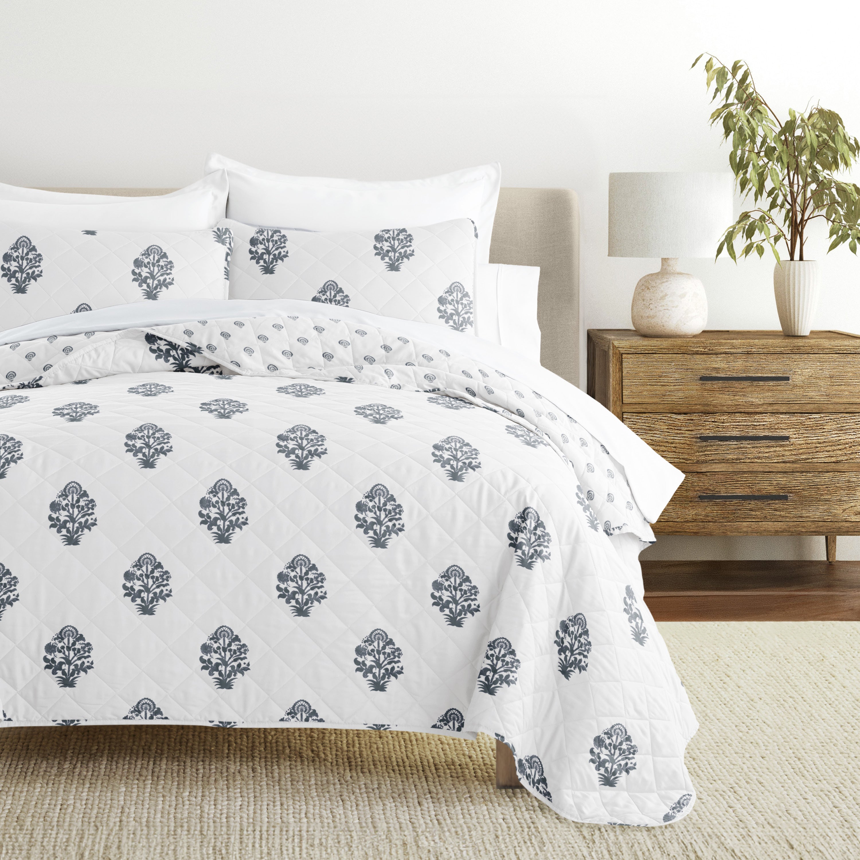 Stamped Bloom Patterned Quilted Coverlet Set