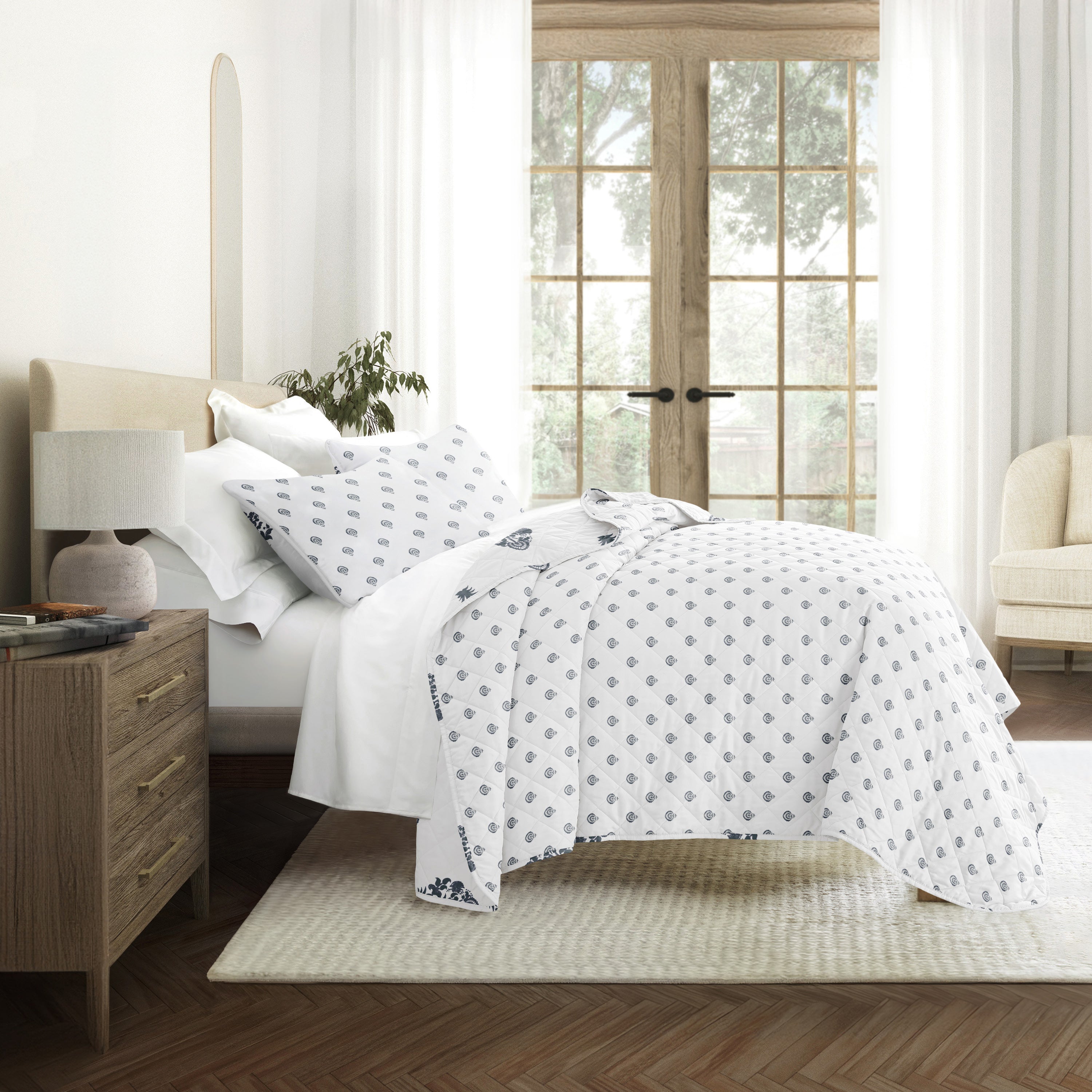 Stamped Bloom Patterned Quilted Coverlet Set