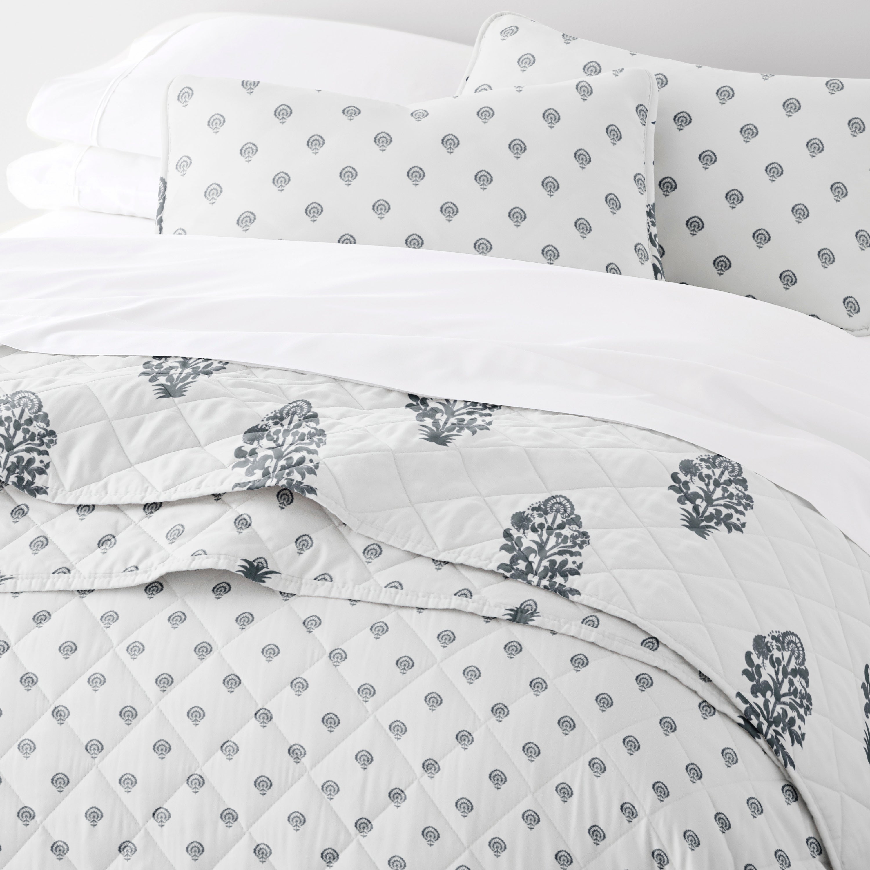 Stamped Bloom Patterned Quilted Coverlet Set