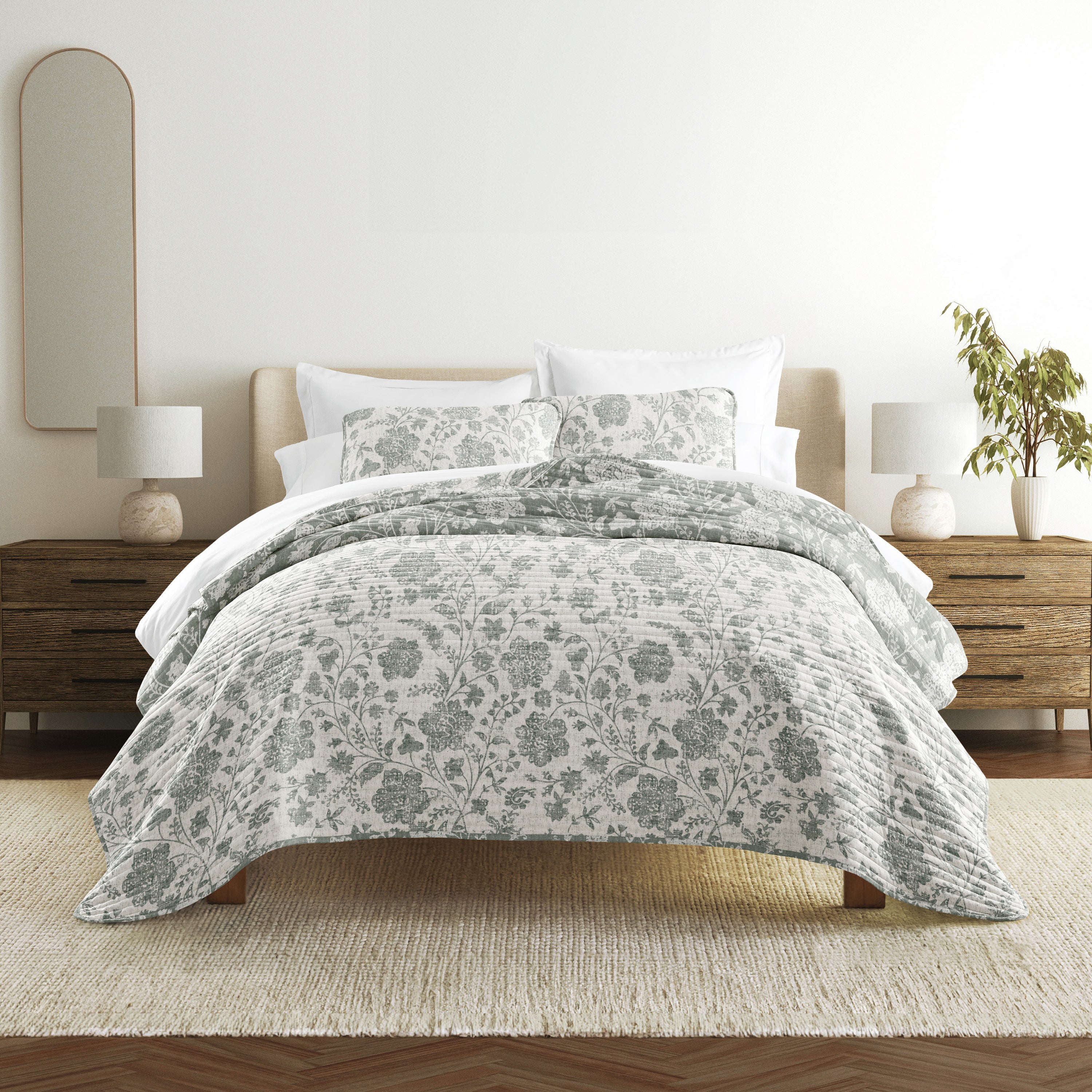 Textured Floral Patterned Quilted Coverlet Set