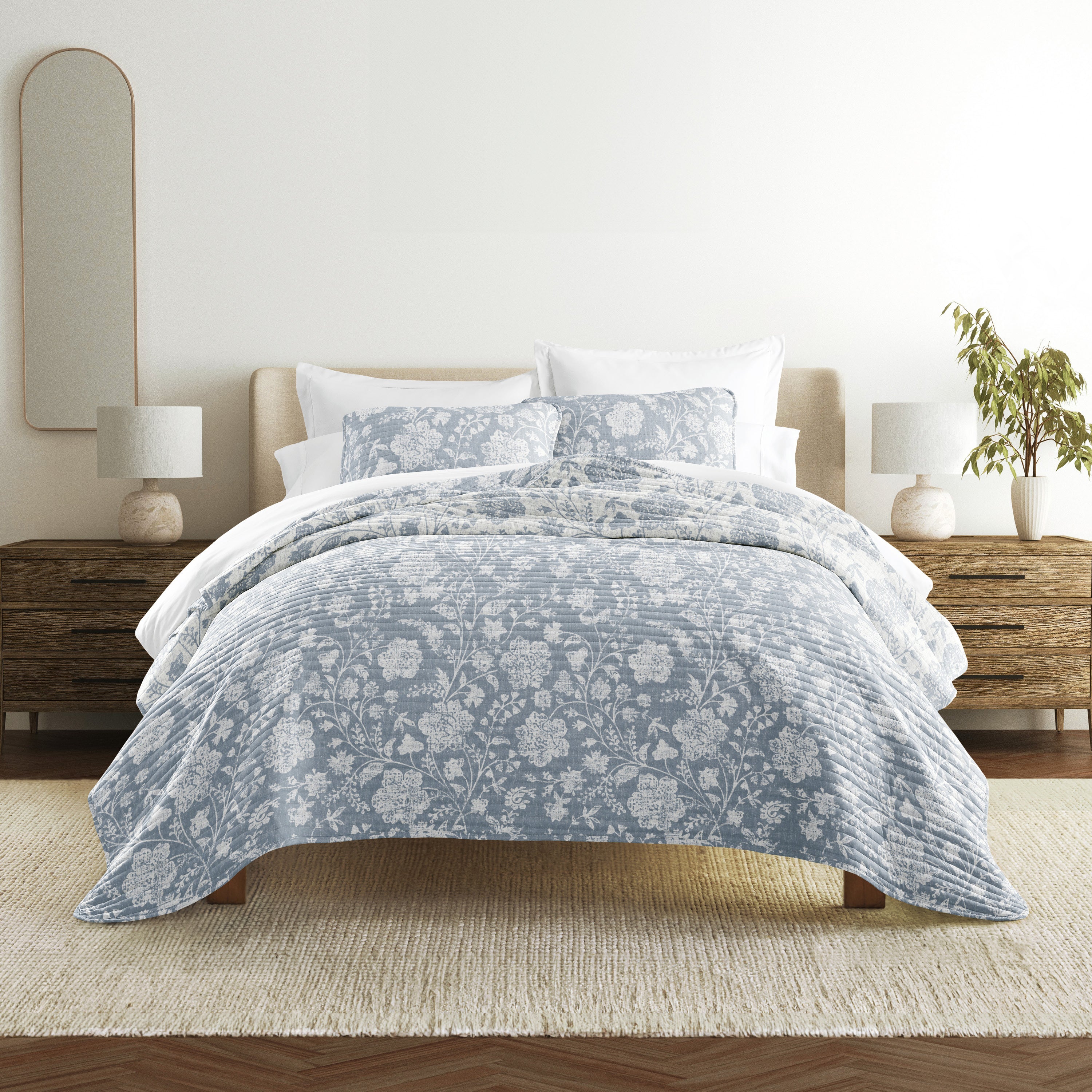 Textured Floral Patterned Quilted Coverlet Set