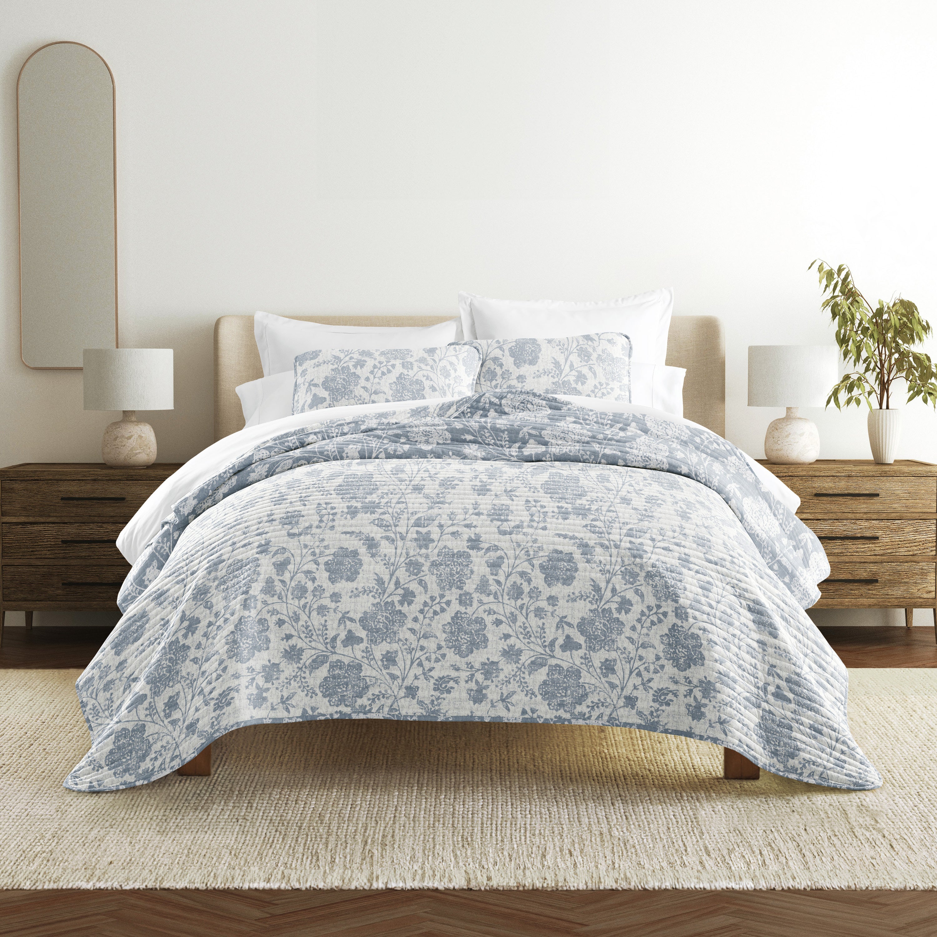 Textured Floral Patterned Quilted Coverlet Set