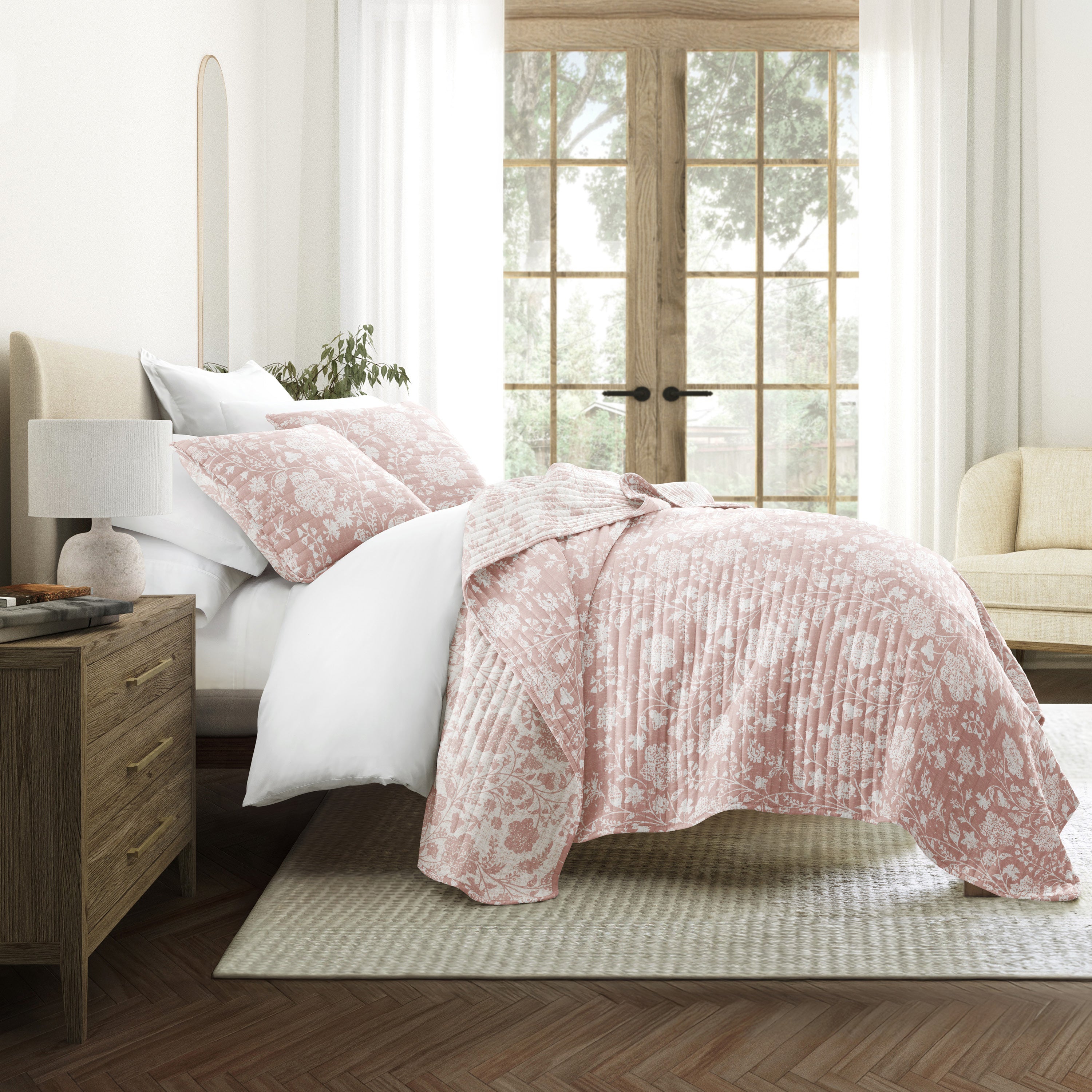 Textured Floral Patterned Quilted Coverlet Set