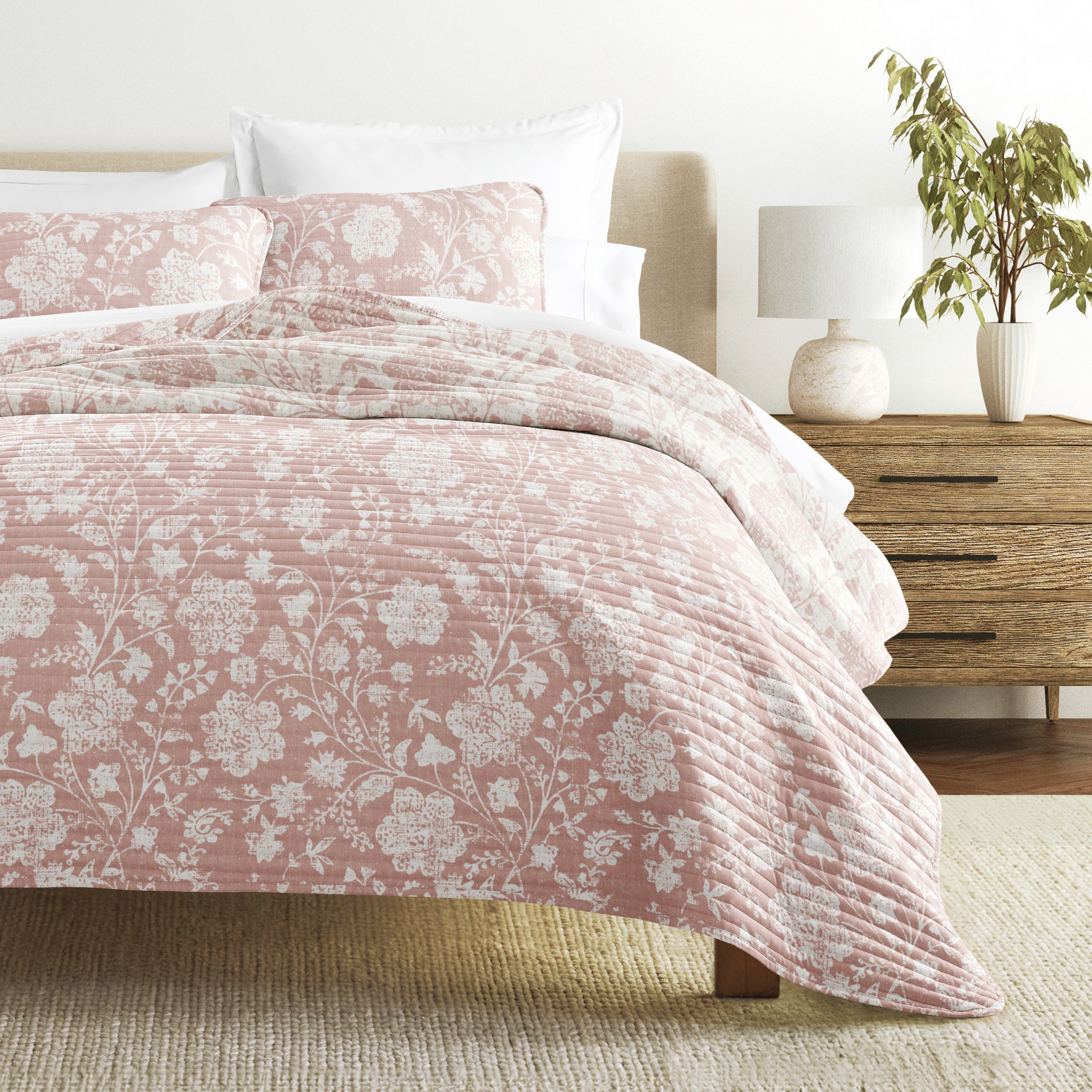 Textured Floral Patterned Quilted Coverlet Set