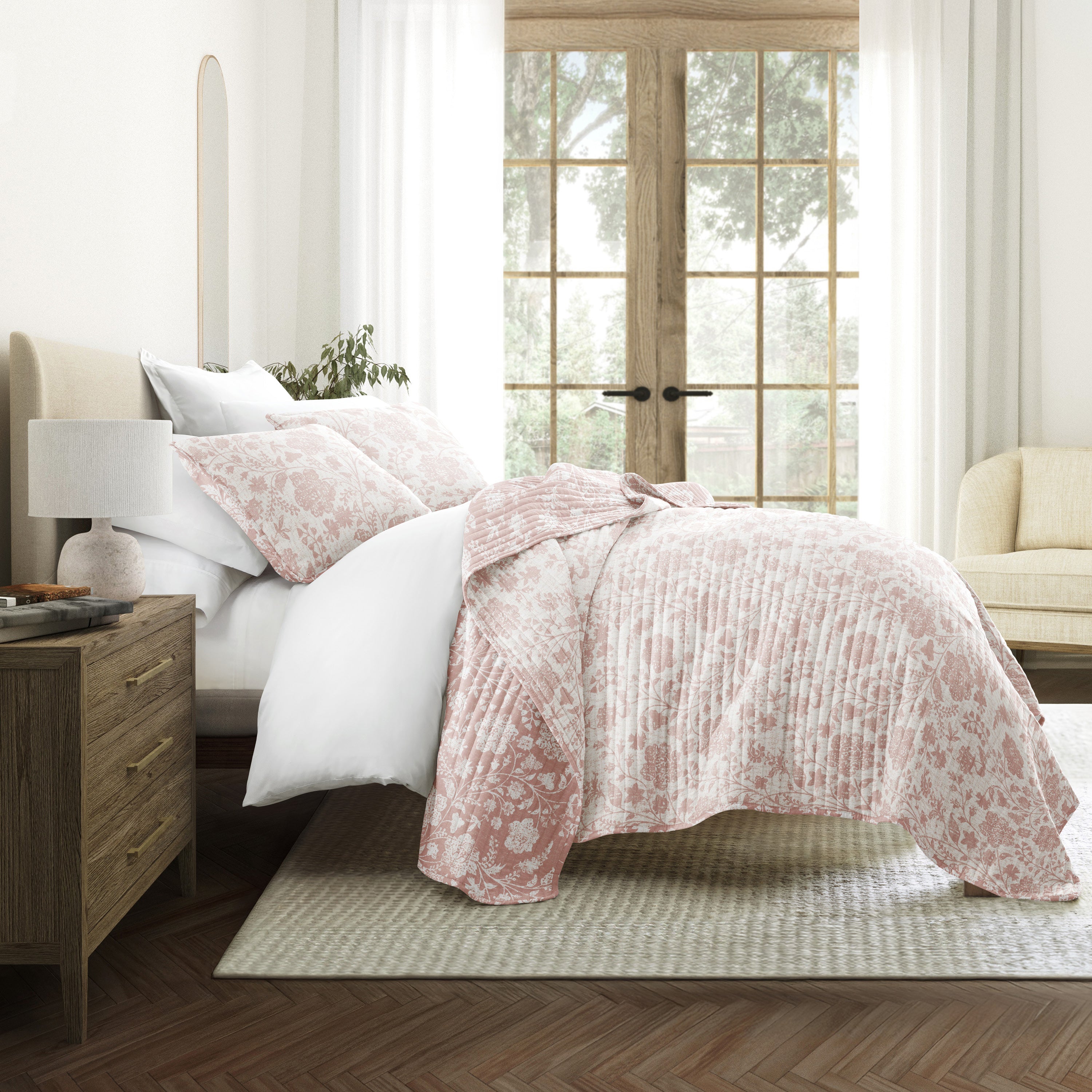 Textured Floral Patterned Quilted Coverlet Set