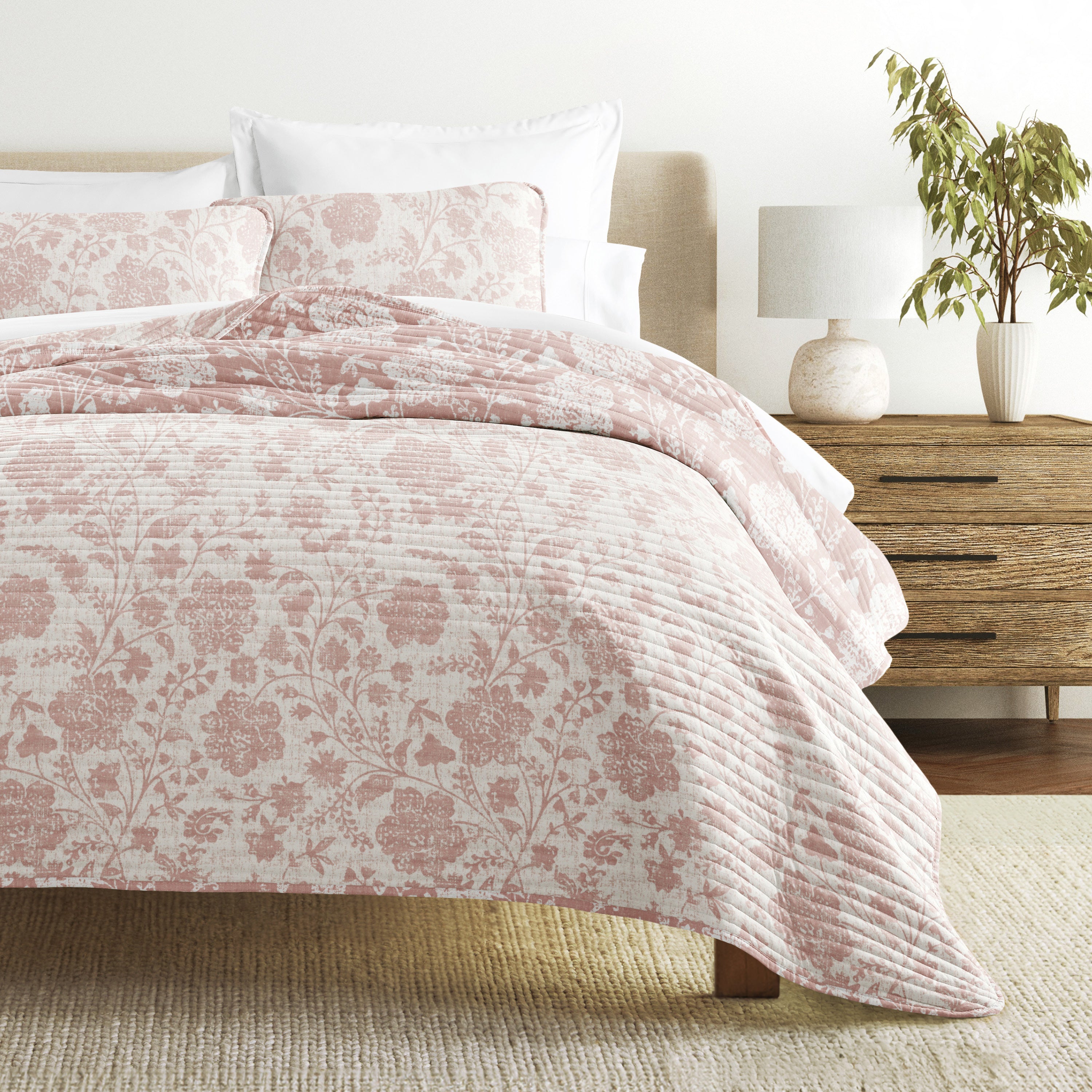 Textured Floral Patterned Quilted Coverlet Set