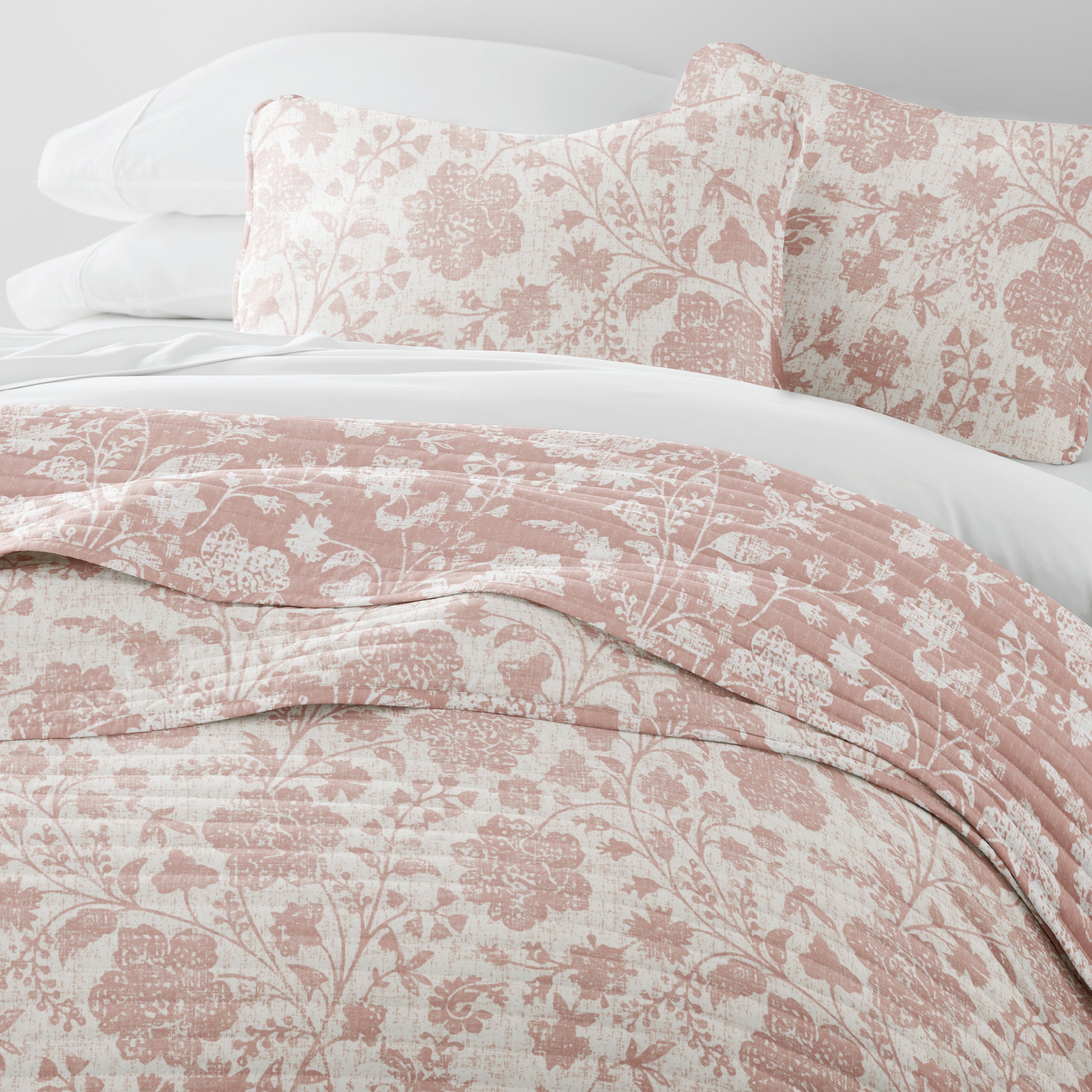 Textured Floral Patterned Quilted Coverlet Set