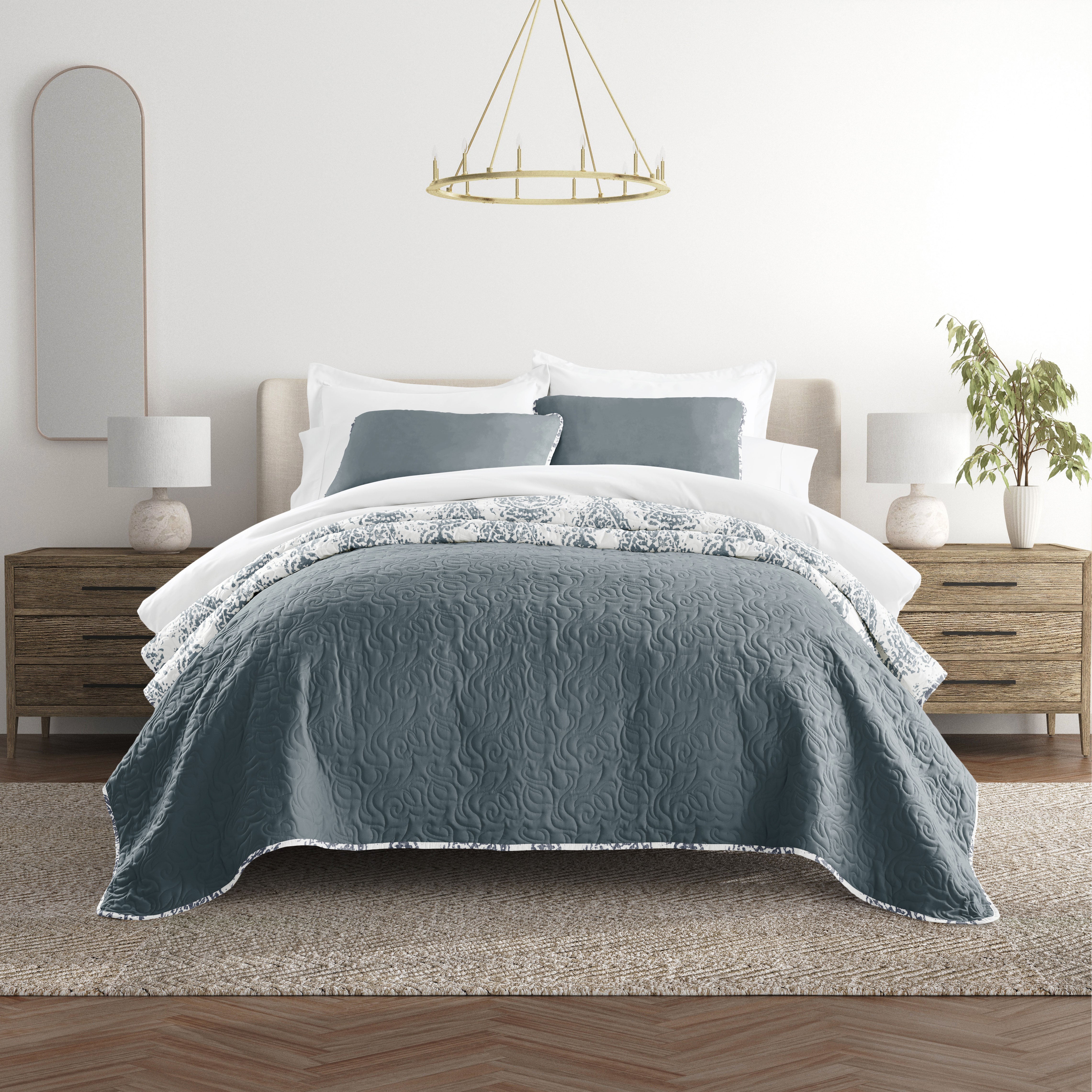 Classic Damask Patterned Reversible Quilted Coverlet Set