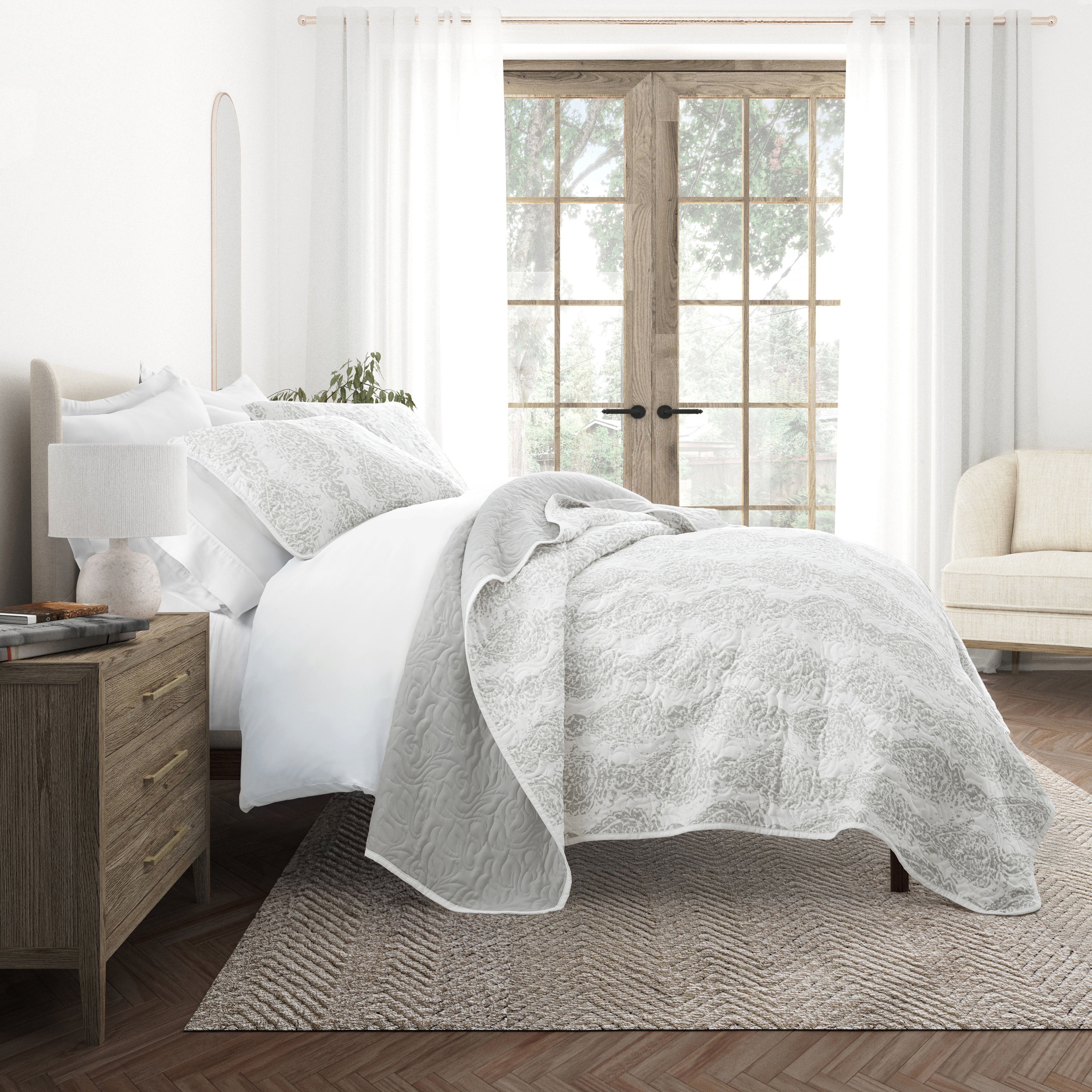 Classic Damask Patterned Reversible Quilted Coverlet Set