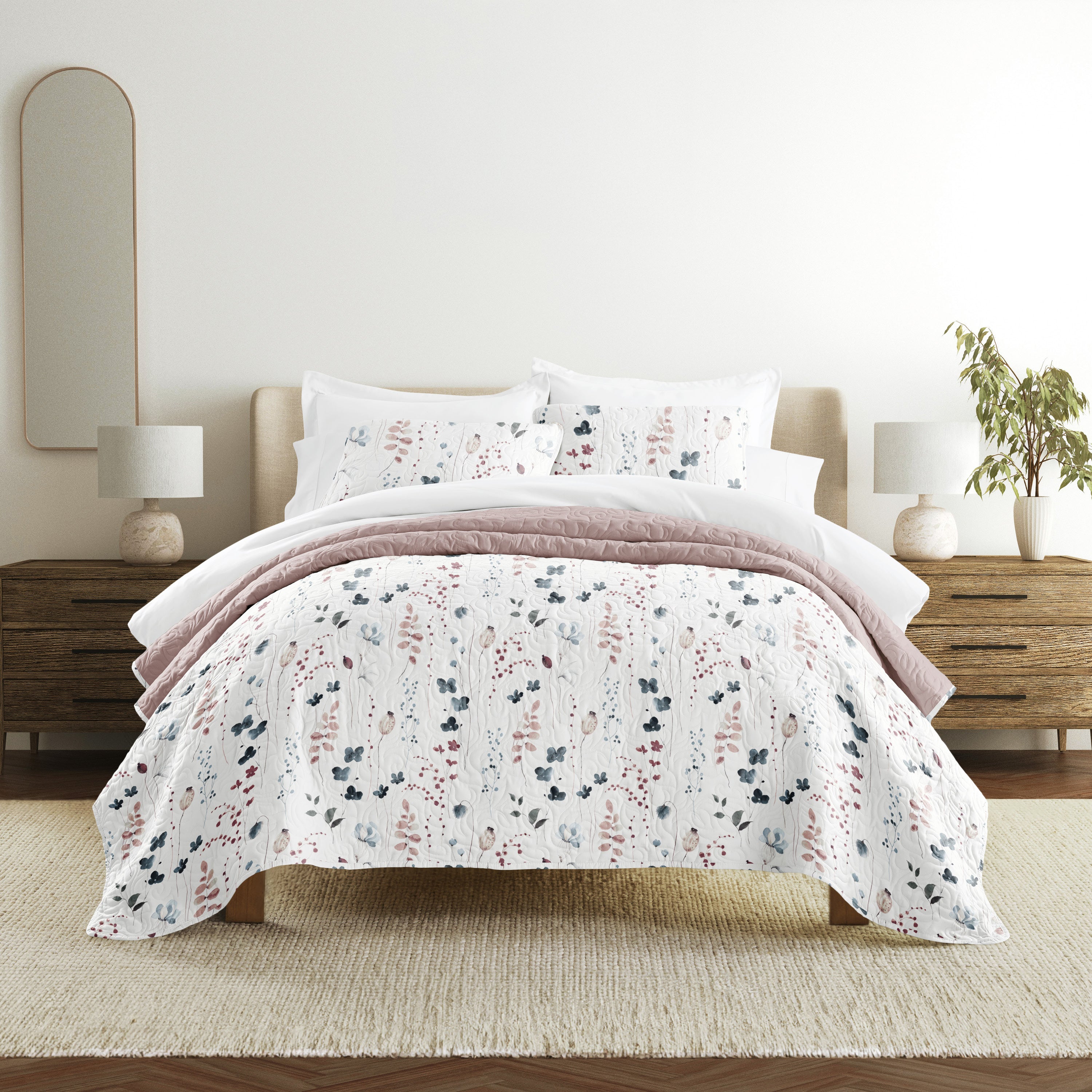 Poppy Bloom Patterned Quilted Coverlet Set