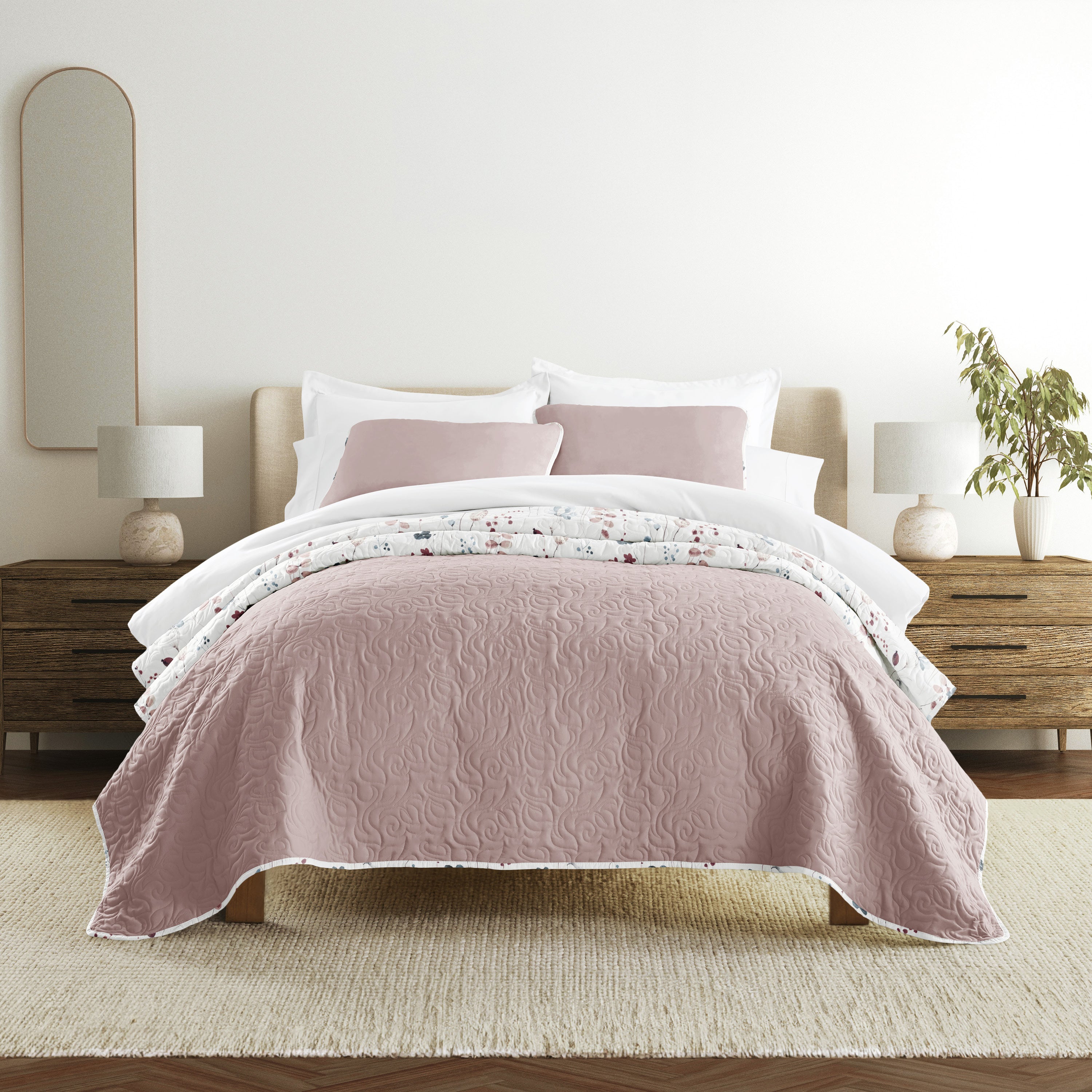 Poppy Bloom Patterned Quilted Coverlet Set