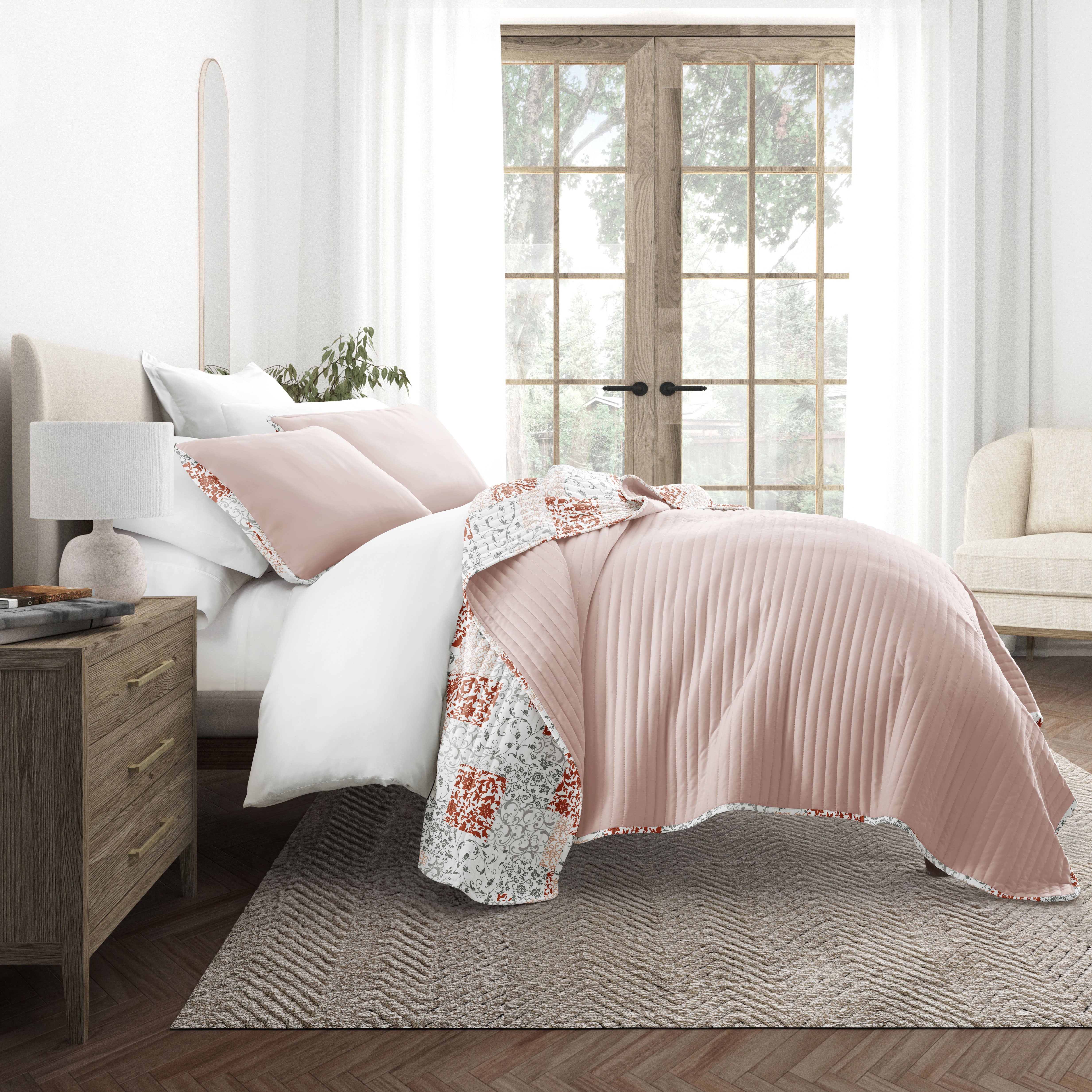 Patchwork Patterned Reversible Quilted Coverlet Set