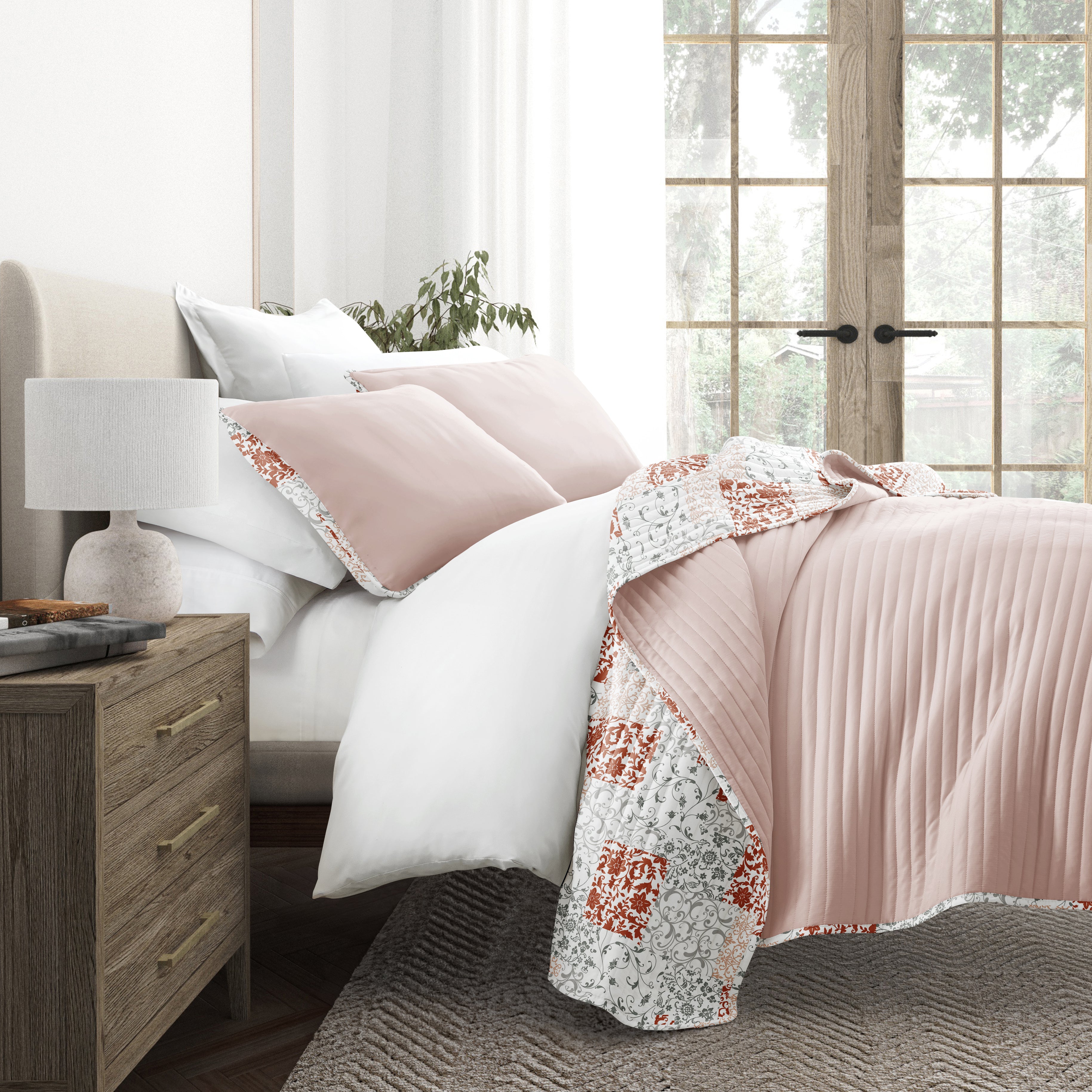 Patchwork Patterned Reversible Quilted Coverlet Set