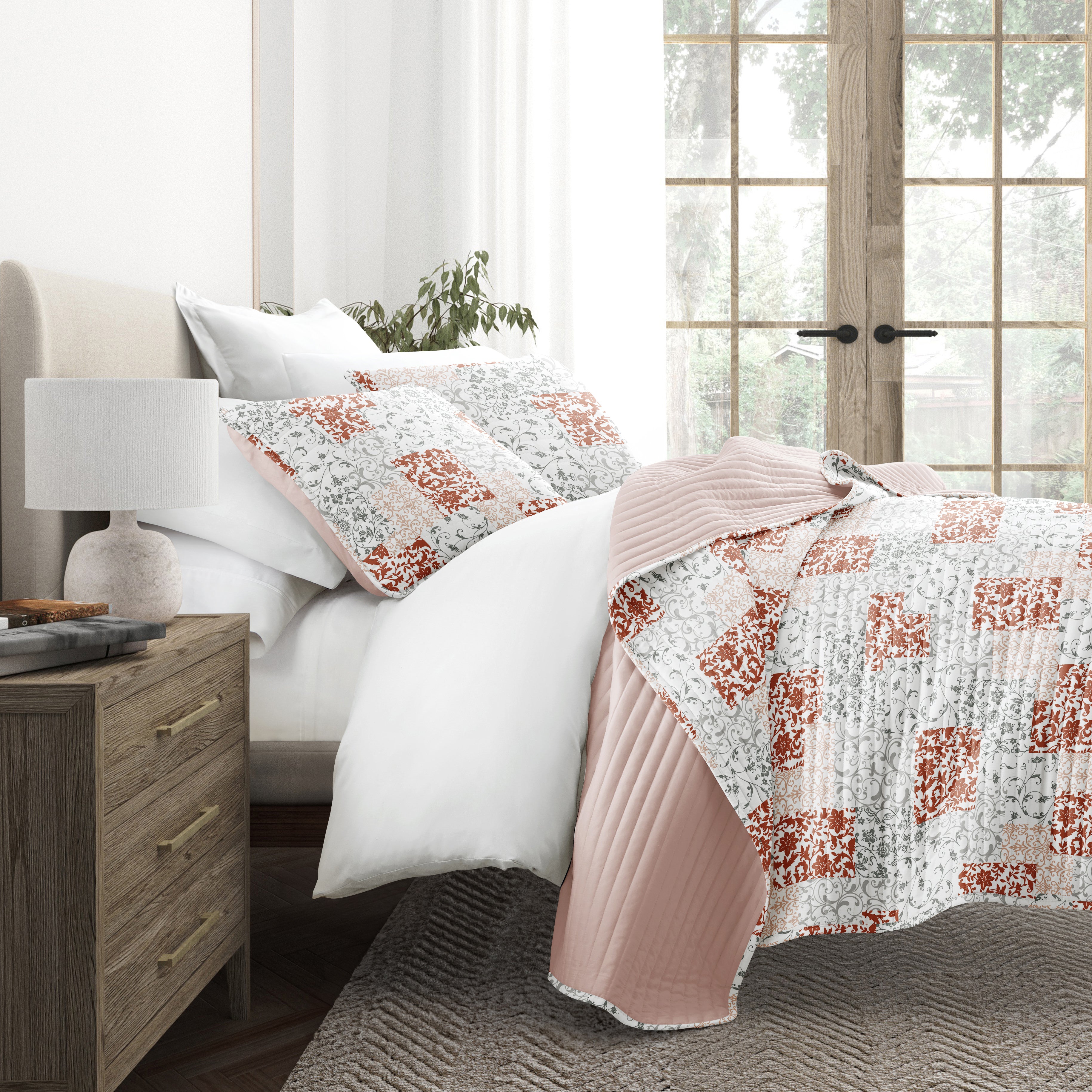 Patchwork Patterned Reversible Quilted Coverlet Set