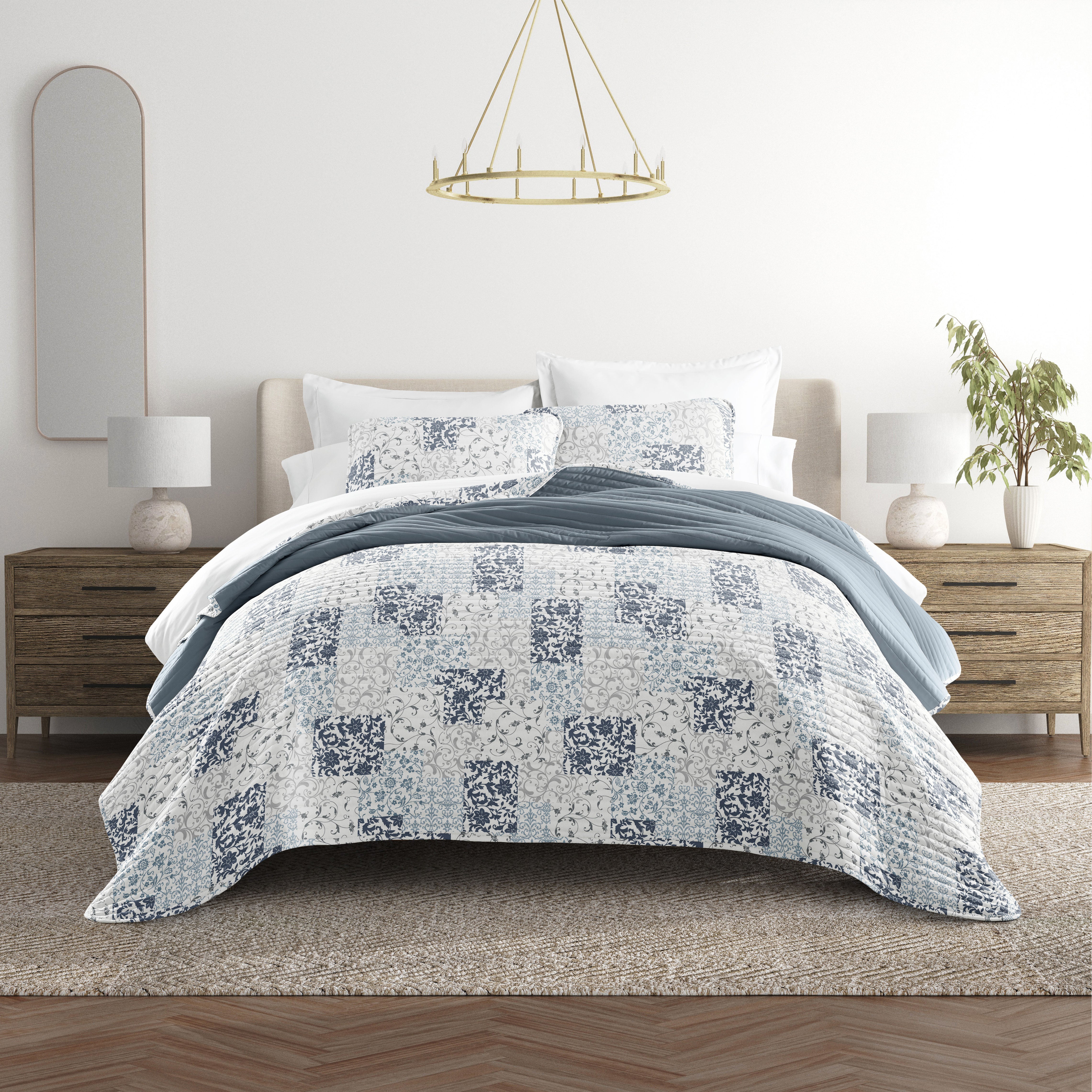 Patchwork Patterned Reversible Quilted Coverlet Set
