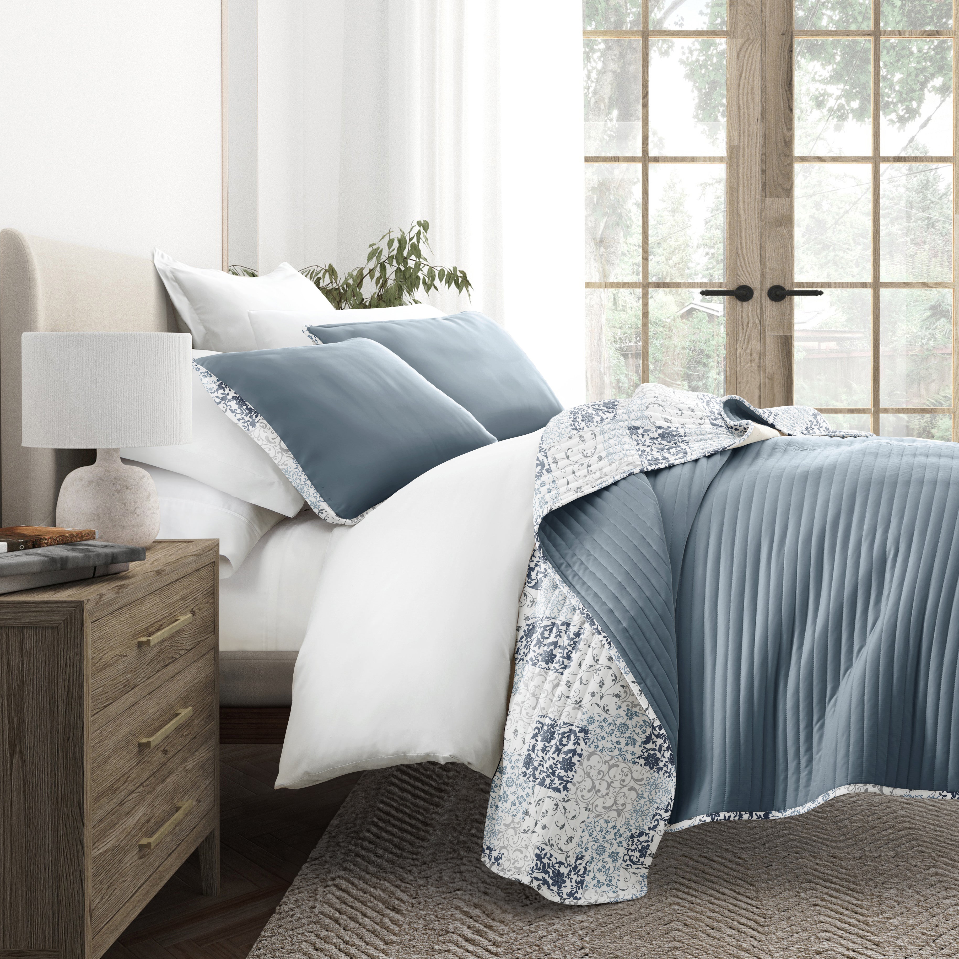 Patchwork Patterned Reversible Quilted Coverlet Set