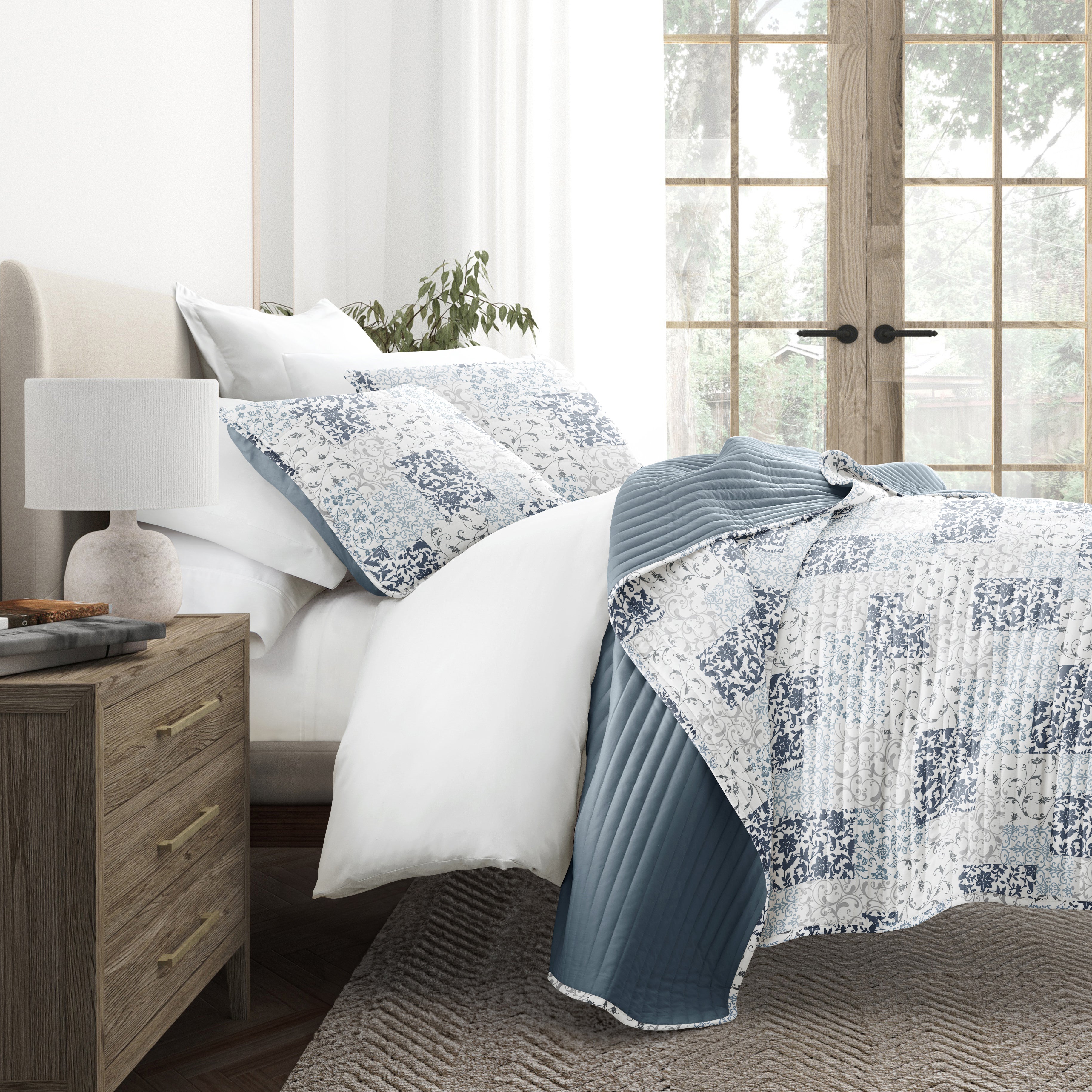Patchwork Patterned Reversible Quilted Coverlet Set
