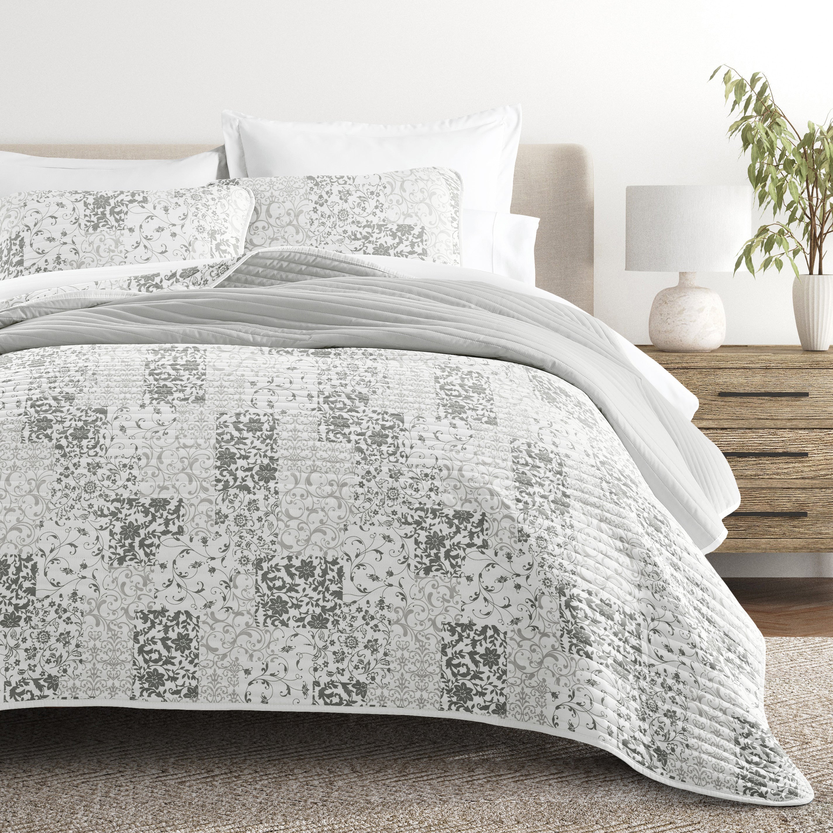 Patchwork Patterned Reversible Quilted Coverlet Set