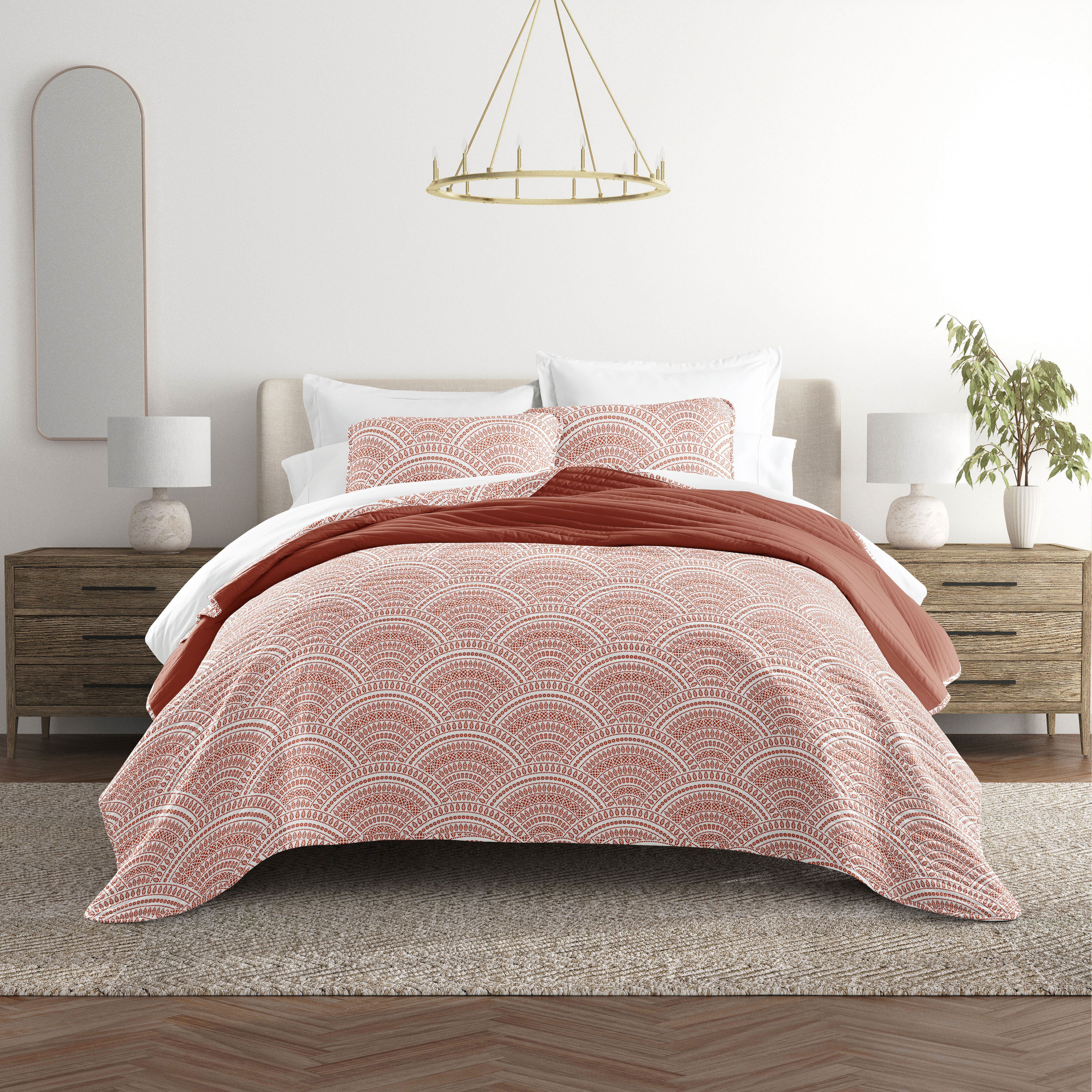 Scalloped Patterned Reversible Quilted Coverlet Set