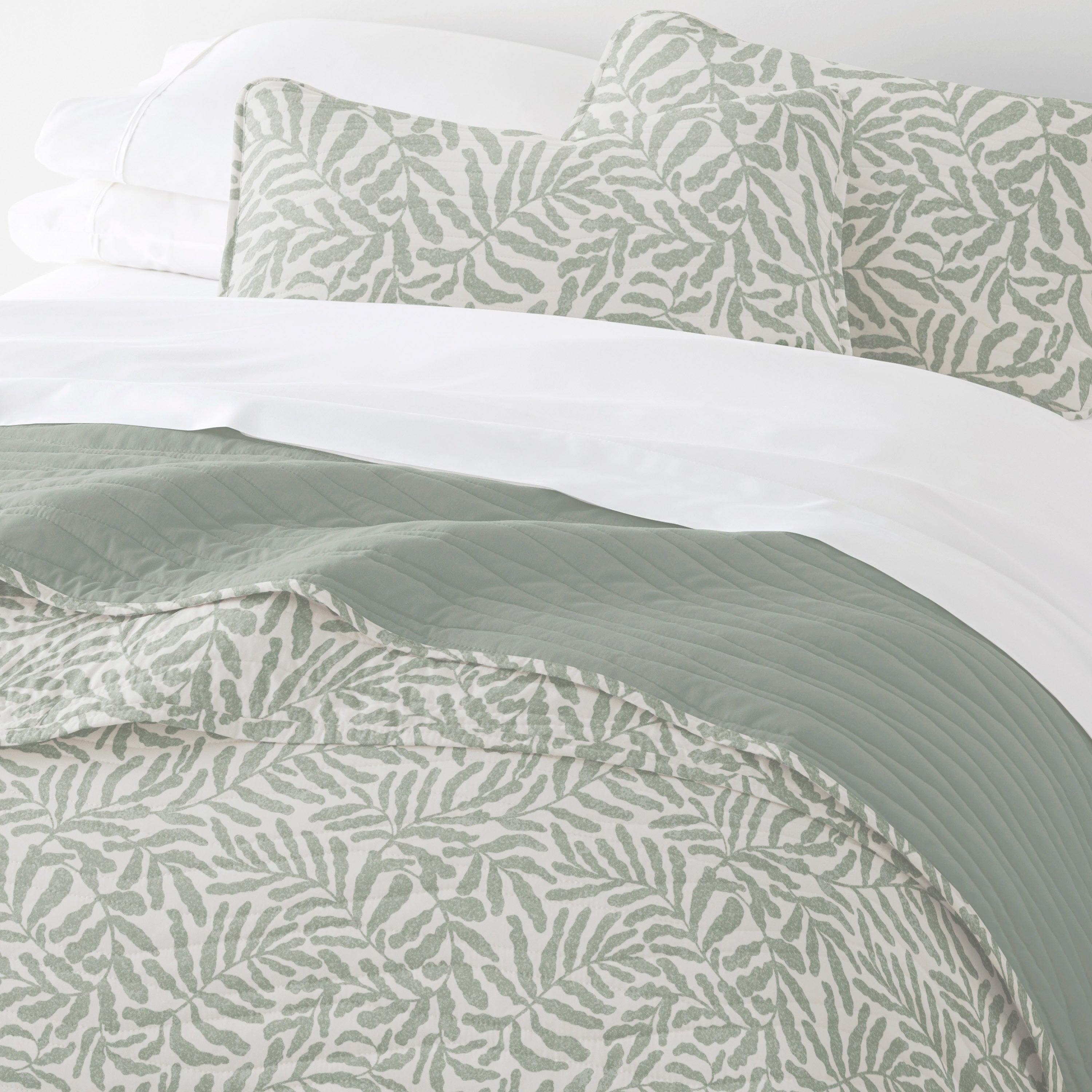 Tossed Ferns Patterned Quilted Coverlet Set