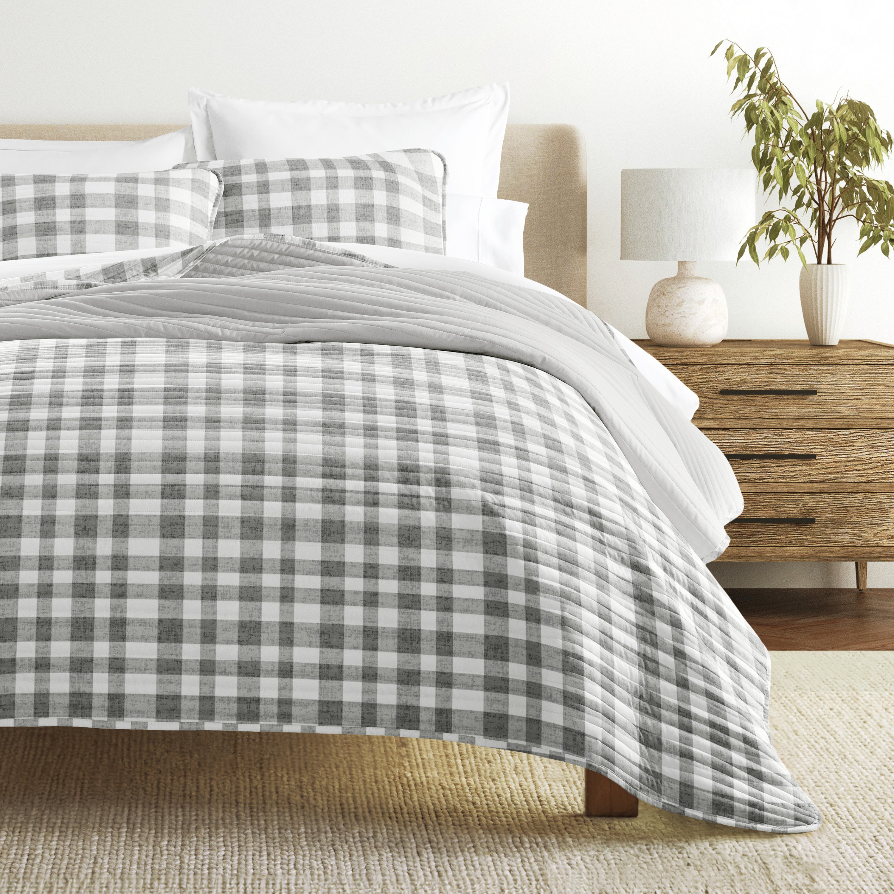 Watercolor Plaid Patterned Quilted Coverlet Set