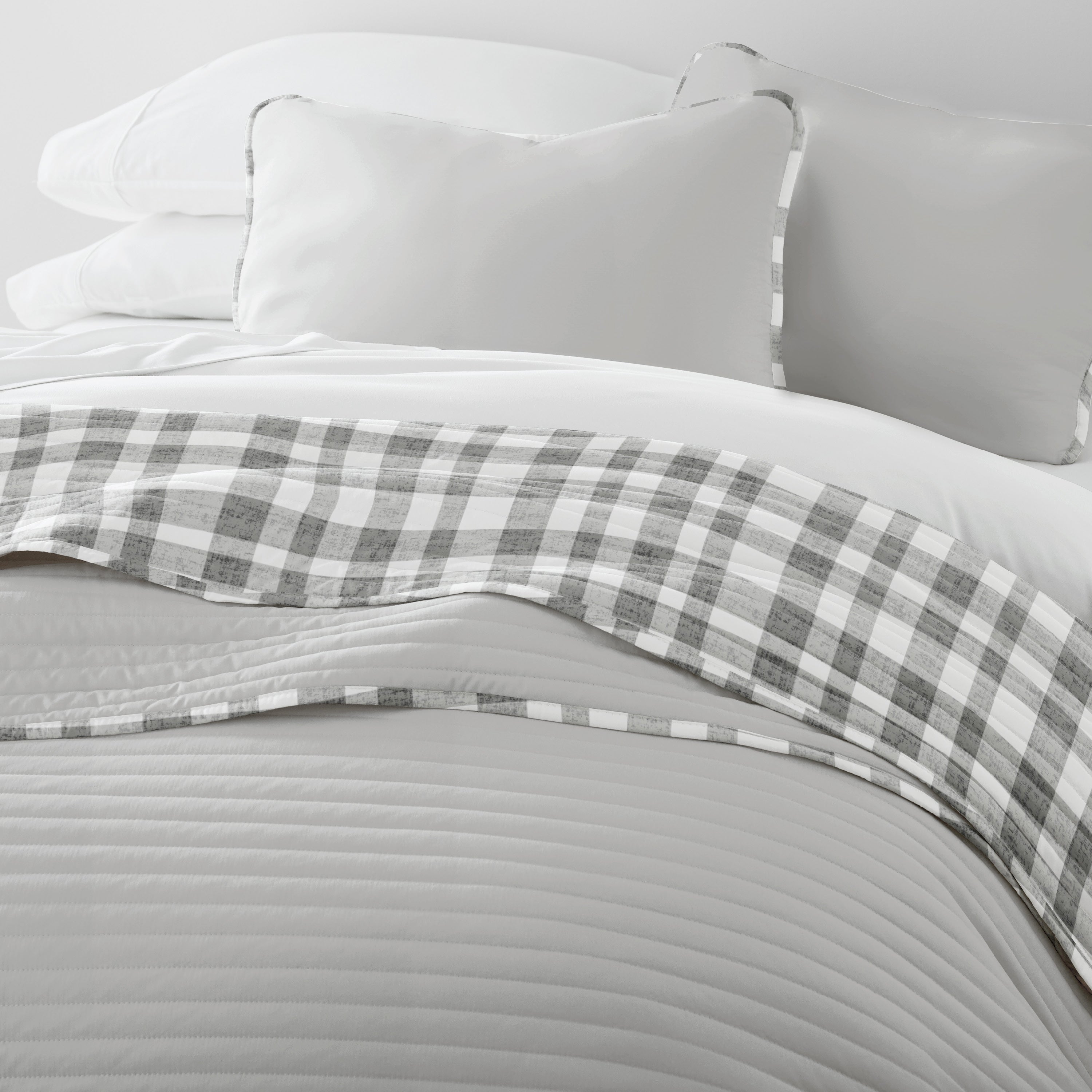 Watercolor Plaid Patterned Quilted Coverlet Set